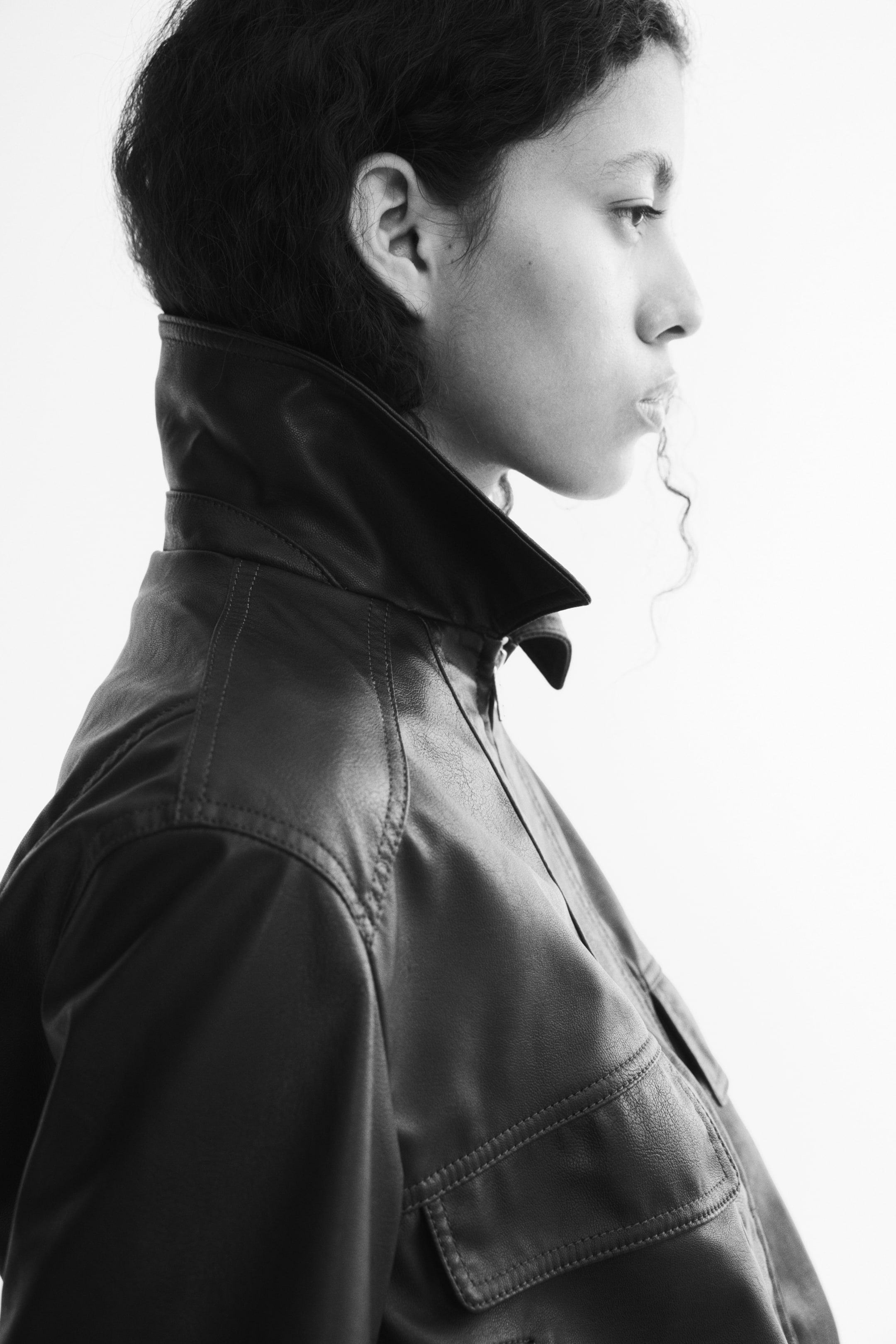 Женские куртки H&M Oversized Coated Jacket — фото 4