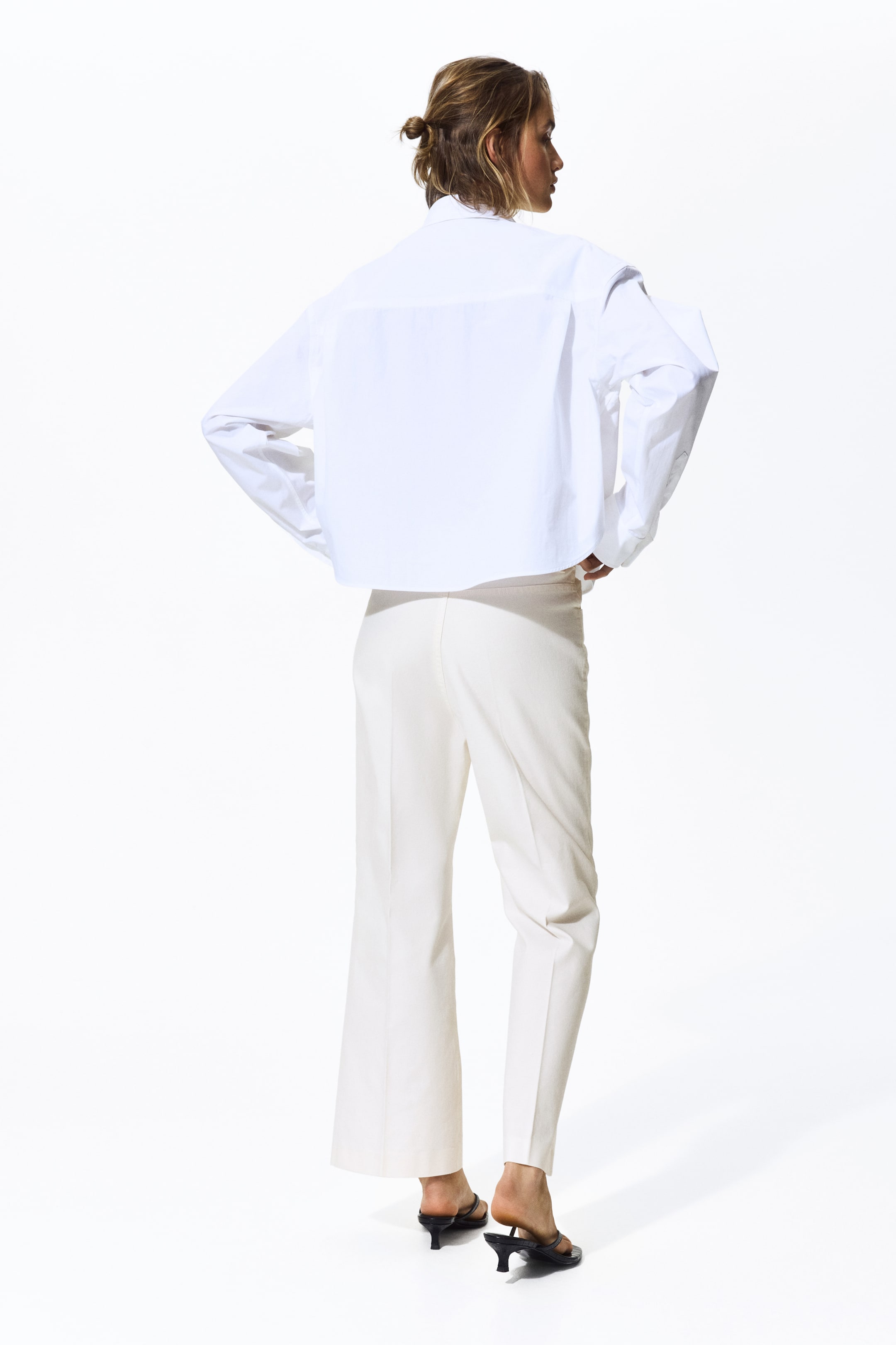 Pantalon coupe bottillon en toile de coton