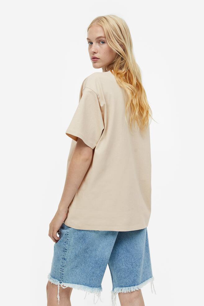 Oversized T-shirt med tryk - Beige/Red Hot Chili Peppers - 3