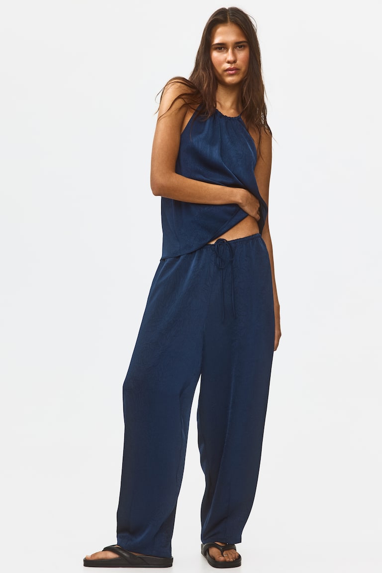 Pantalone od naboranog satena