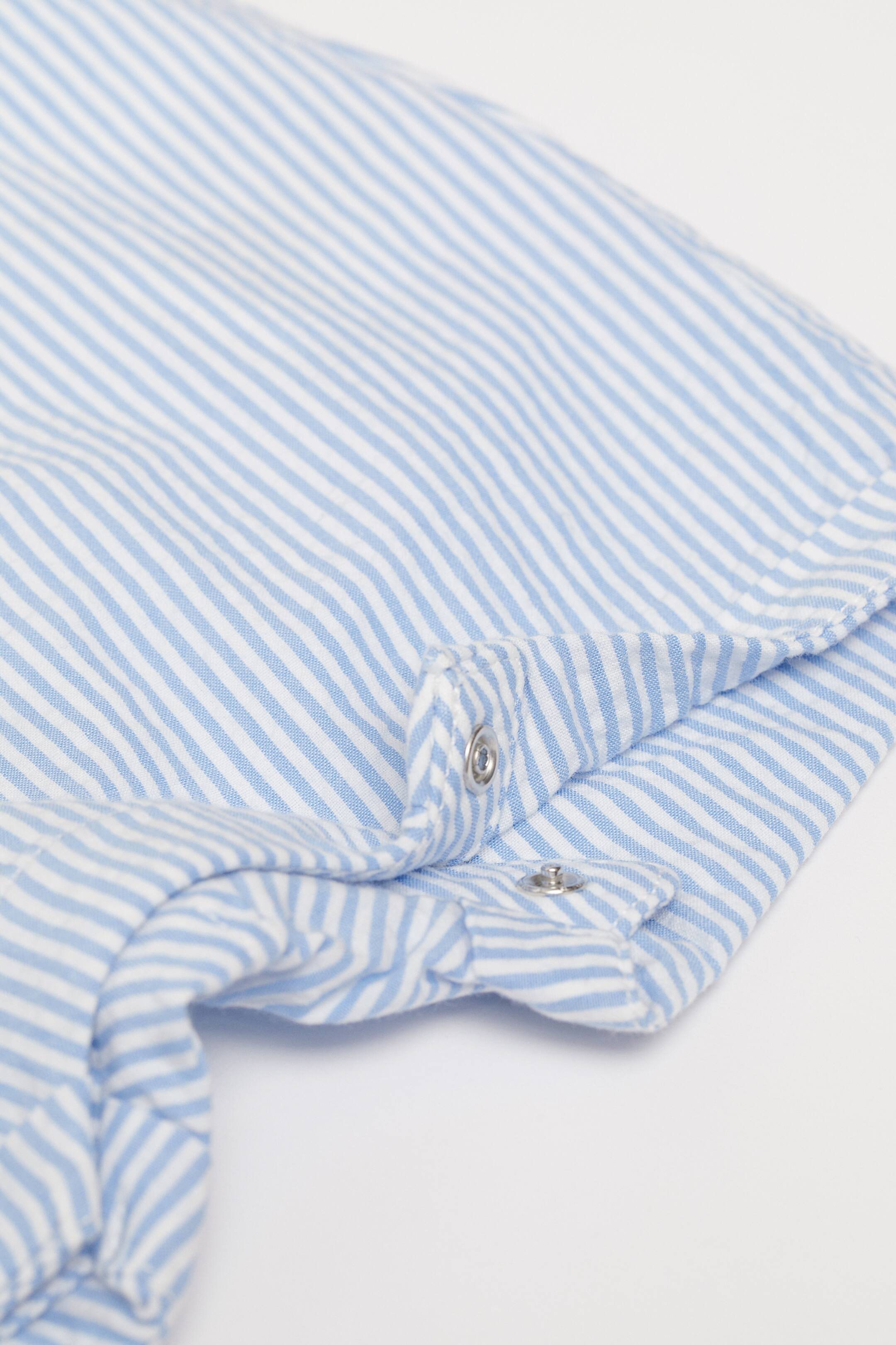 Agrandir l'image: Salopette short en seersucker - Bleu clair/blanc/rayé - ENFANT | H&M FR 2