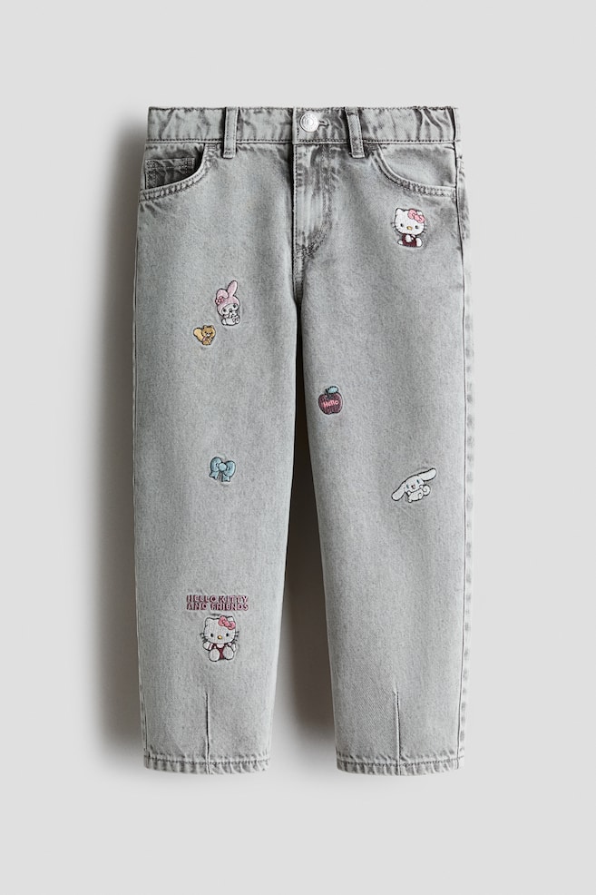 Jeans mit Motivdetails in Loose Fit - Hellgrau/Sanrio/Denimblau/Minnie Maus - 1