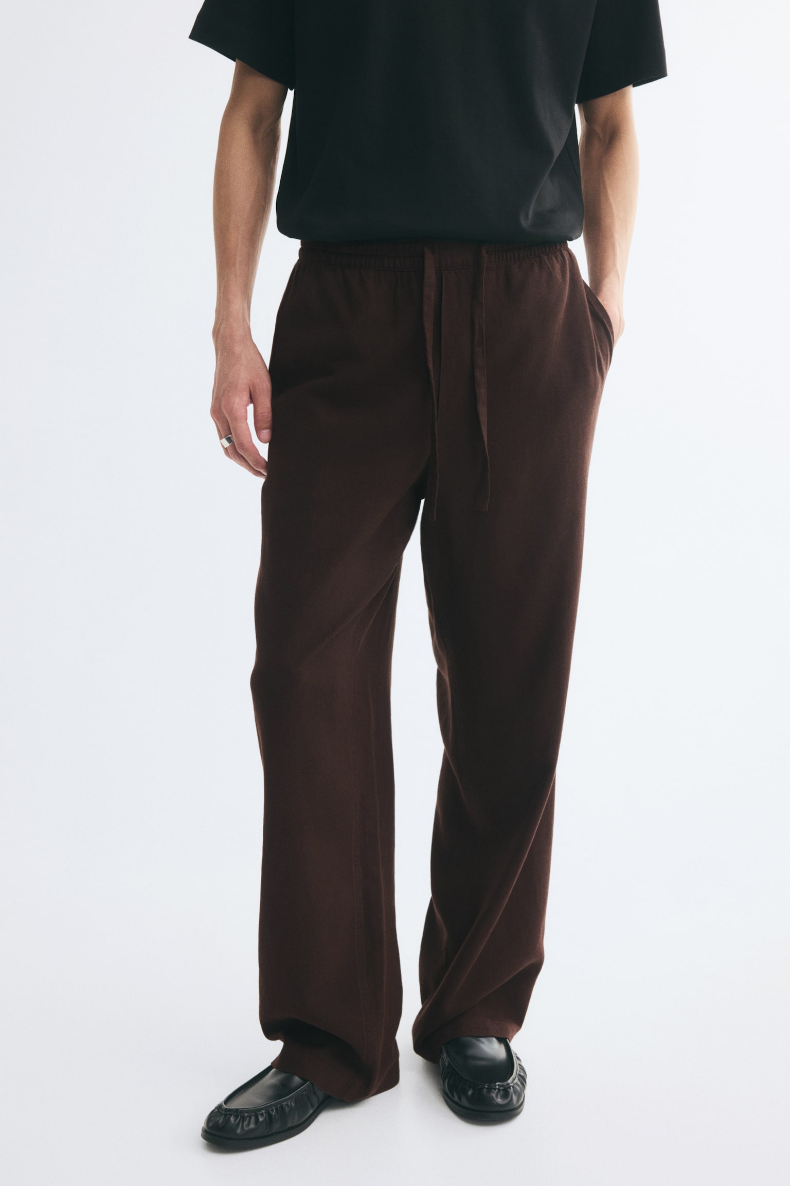 Мужские брюки H&M Relaxed-Fit Linen-Blend, цвет: Тёмный коричневый — фото 3