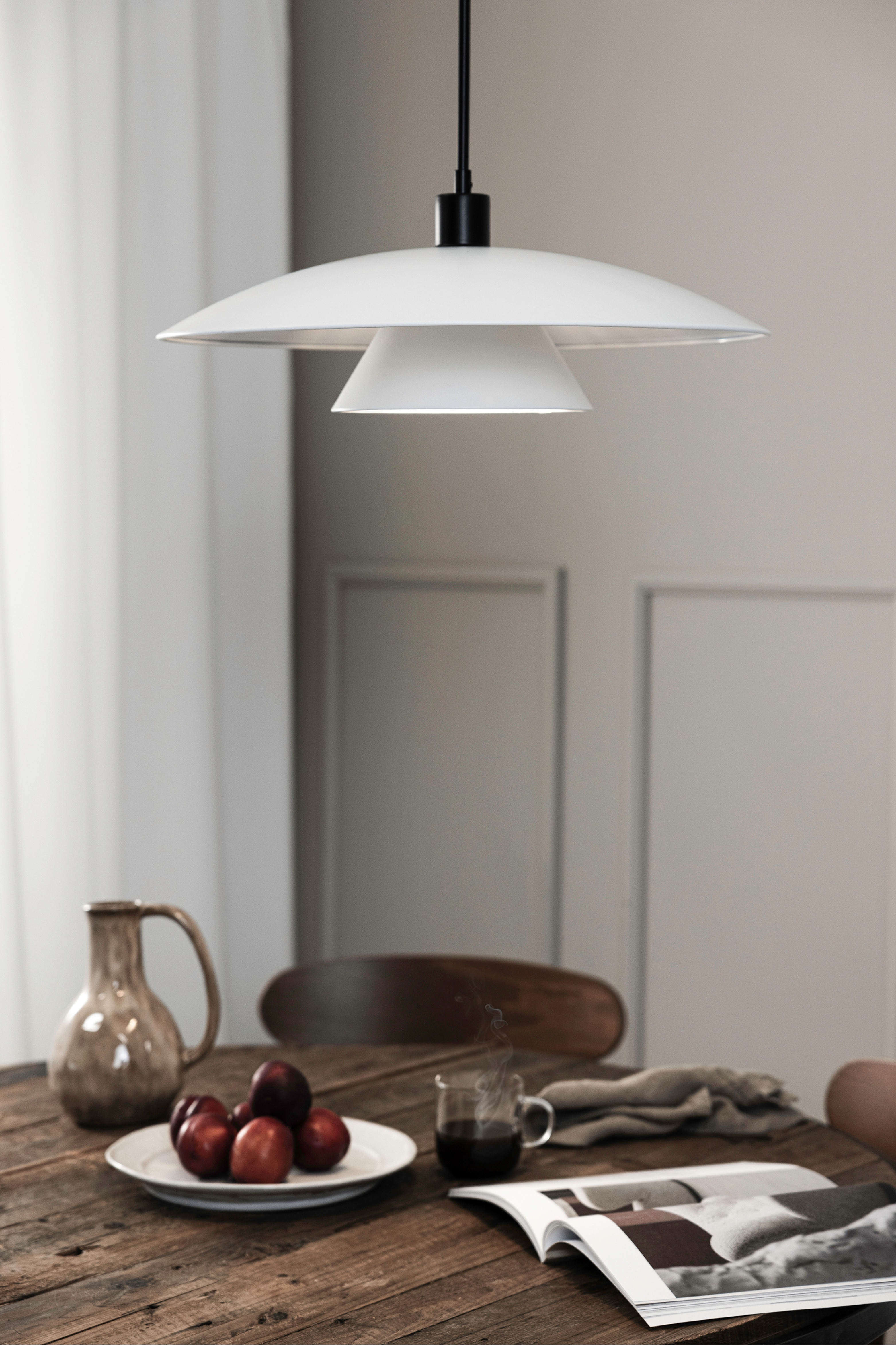 Millinge Ceiling Lamp - White/Black