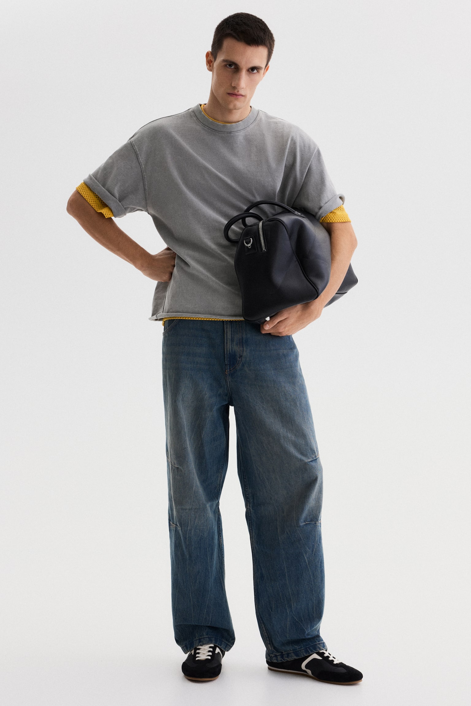 Oversized Fit Boxy-style t-shirt - Grey/Dark brown/Reality Bites/Yellow/California/Black/Golden Sunset/Dark grey/Soho Nyc/Dark blue/Run Wild/Bright red/Sunset - 3