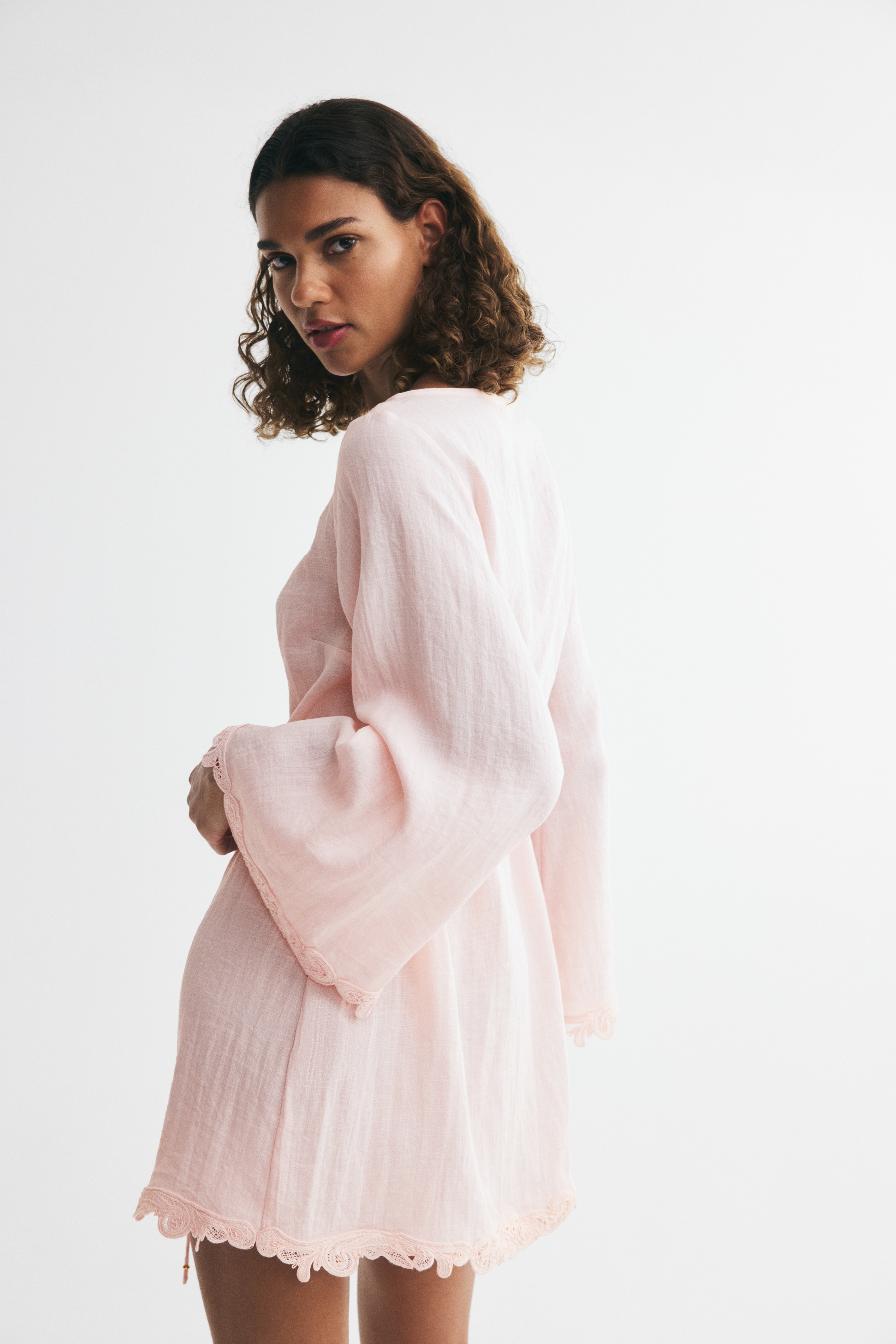 レーストリムワンピース - パウダーピンク - レディース | H&M JP