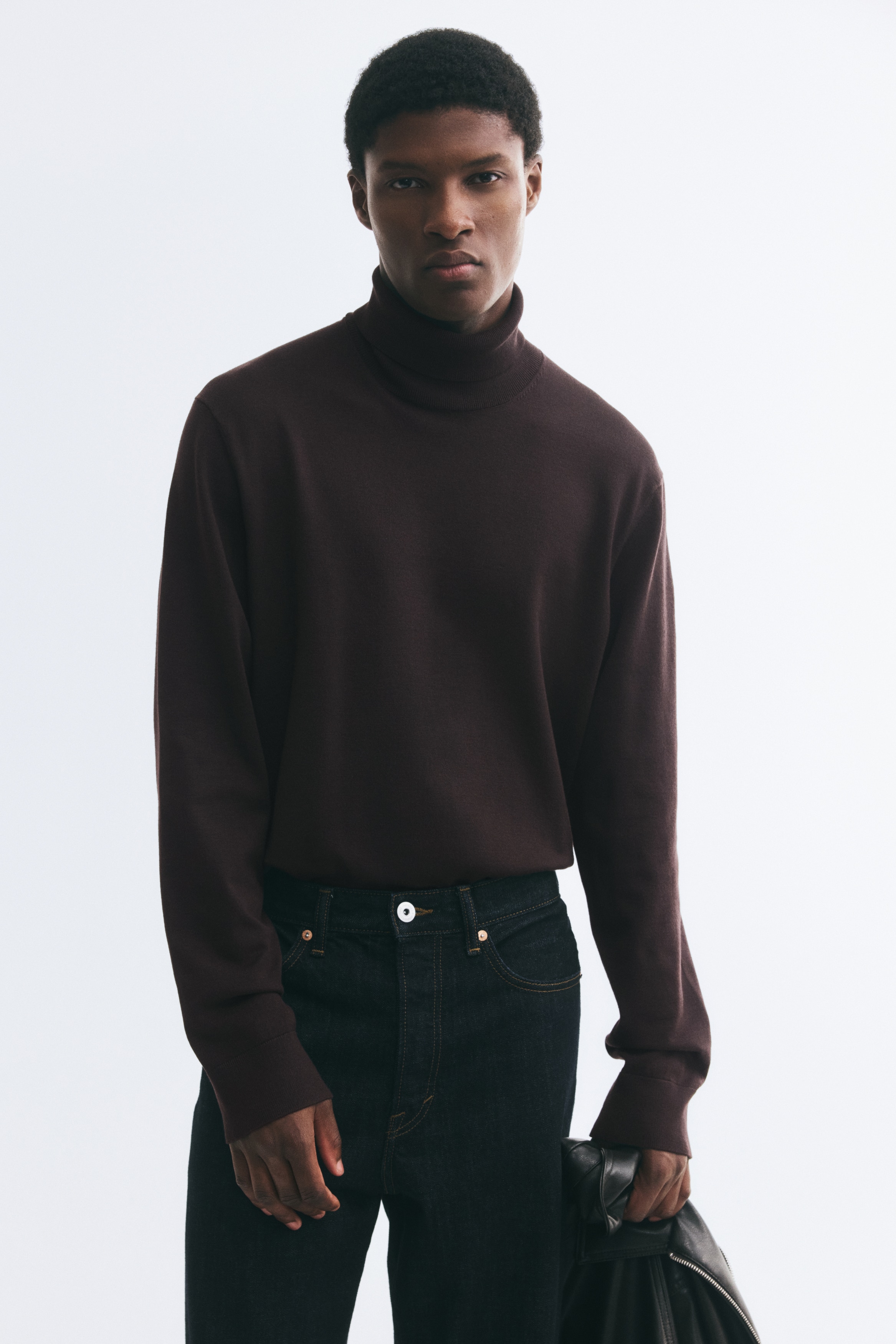 Sweter z golfem Regular Fit - Ciemnobrązowy/Czarny/Kremowy/Granatowy