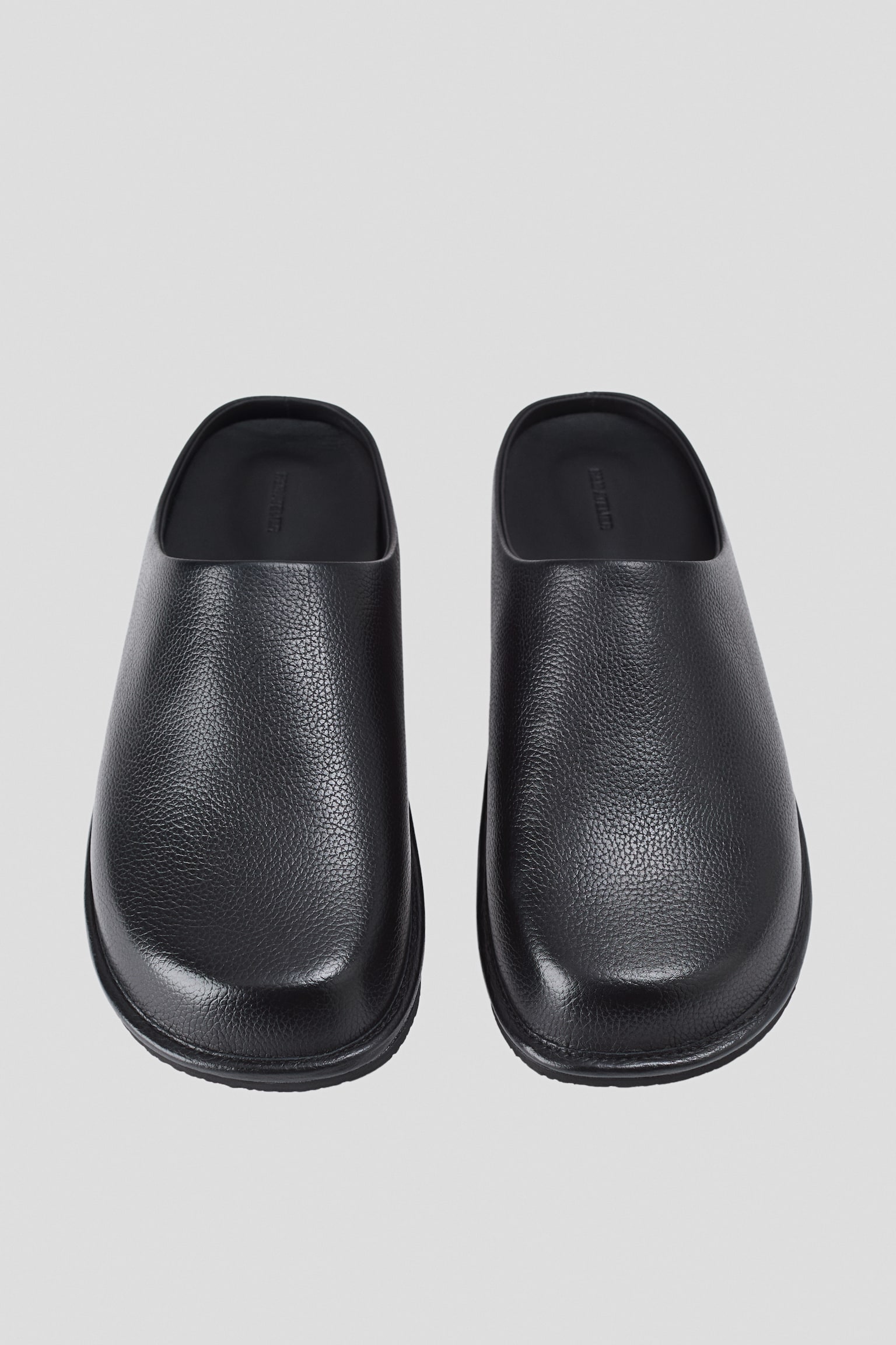 Skórzane klapki - Czarny - 3