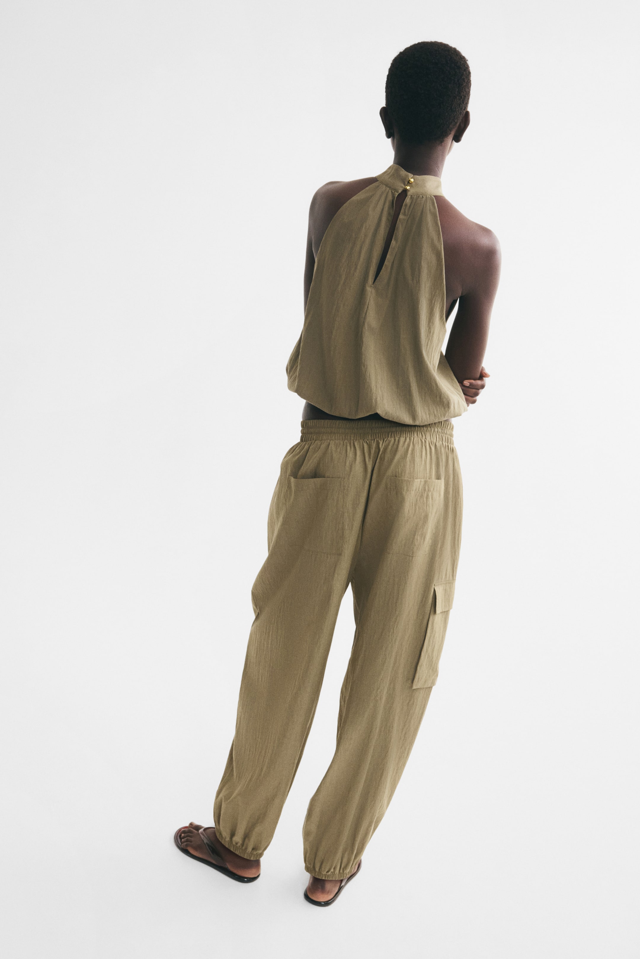 Loose-Fit Barrel-Leg Pants