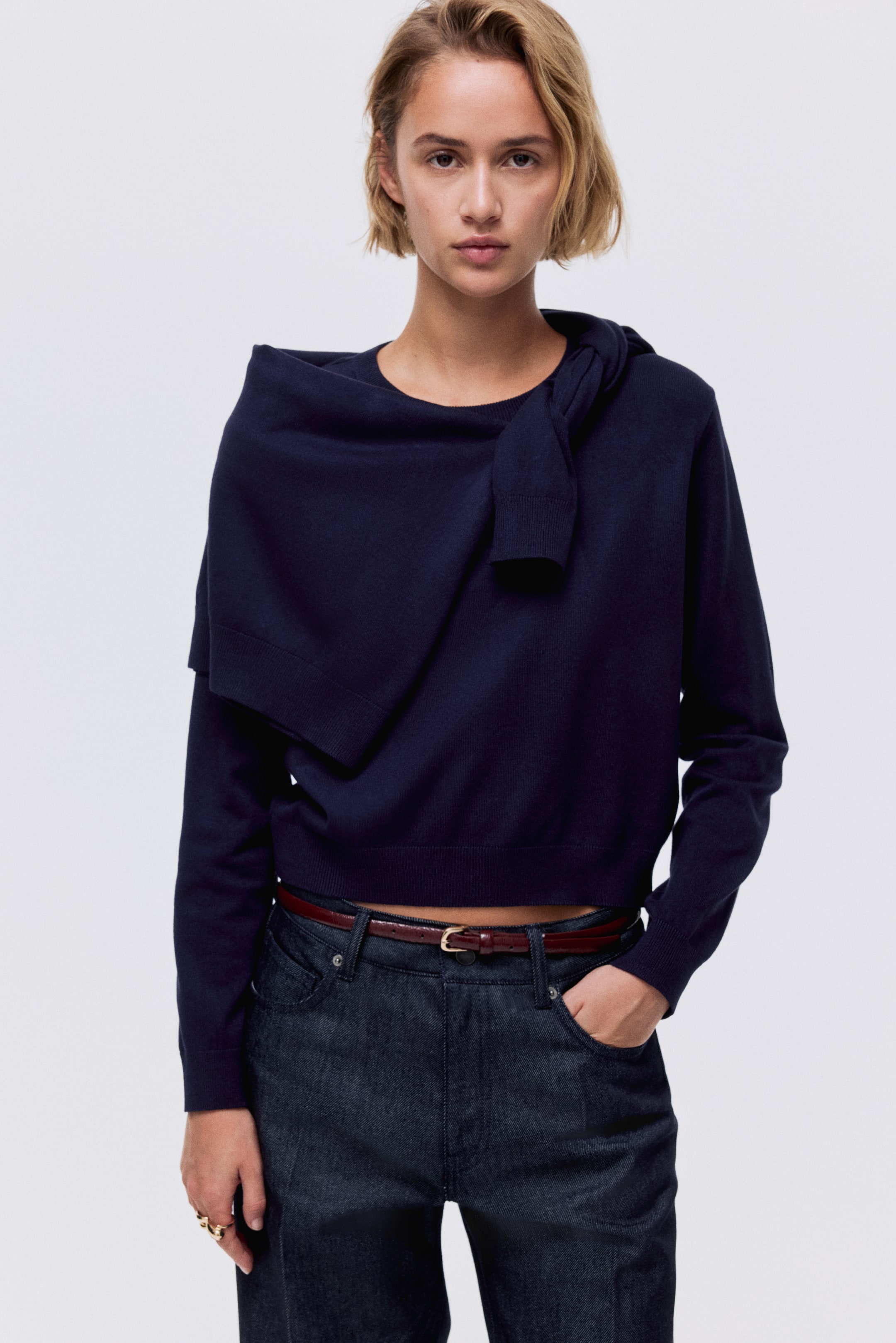 View larger image: Fine-knit jumper - Navy blue - Ladies | H&M HK 2