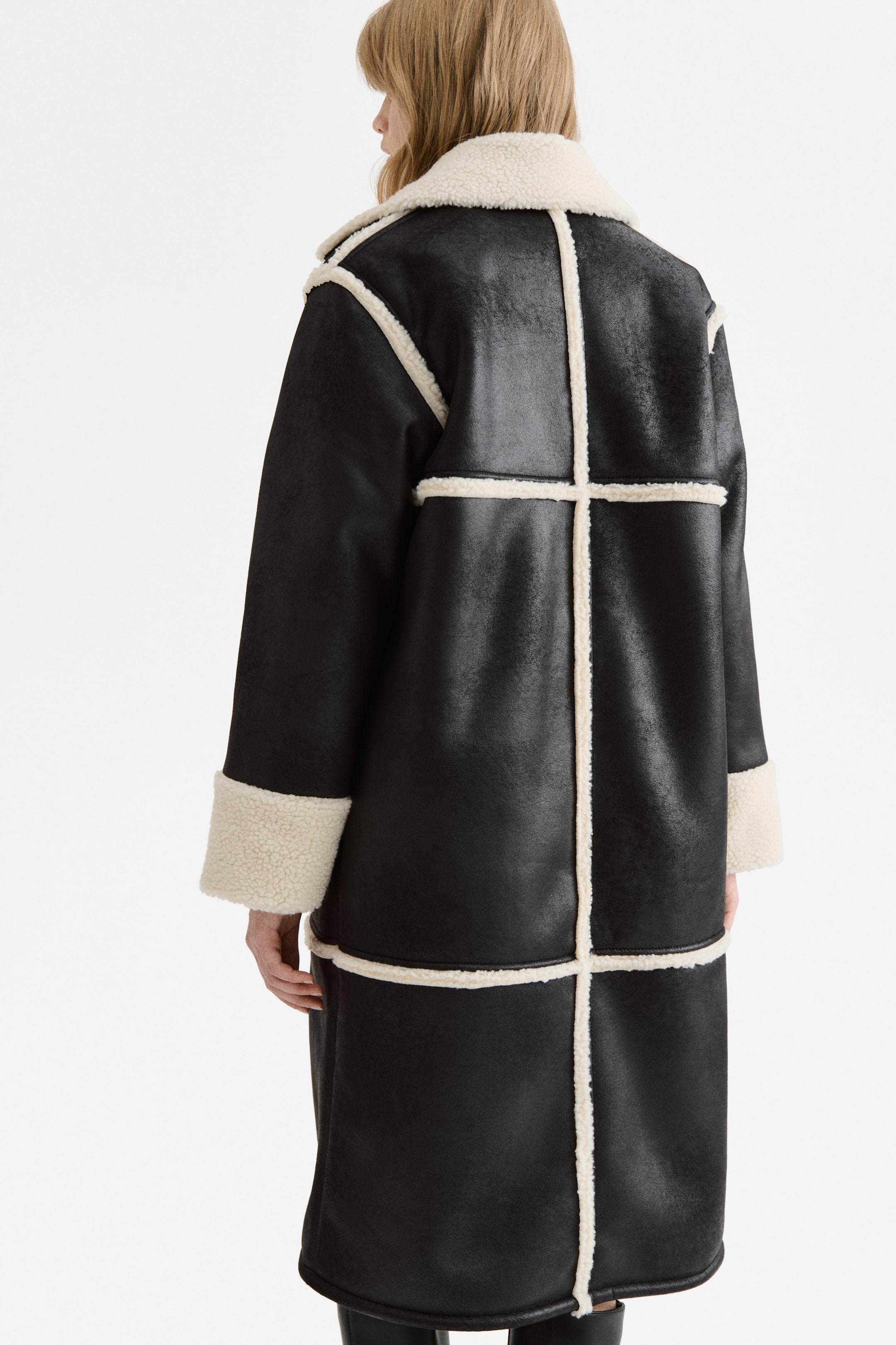 Zobrazit větší obrázek: Double-faced coat - Black - ŽENY | H&M CZ 4