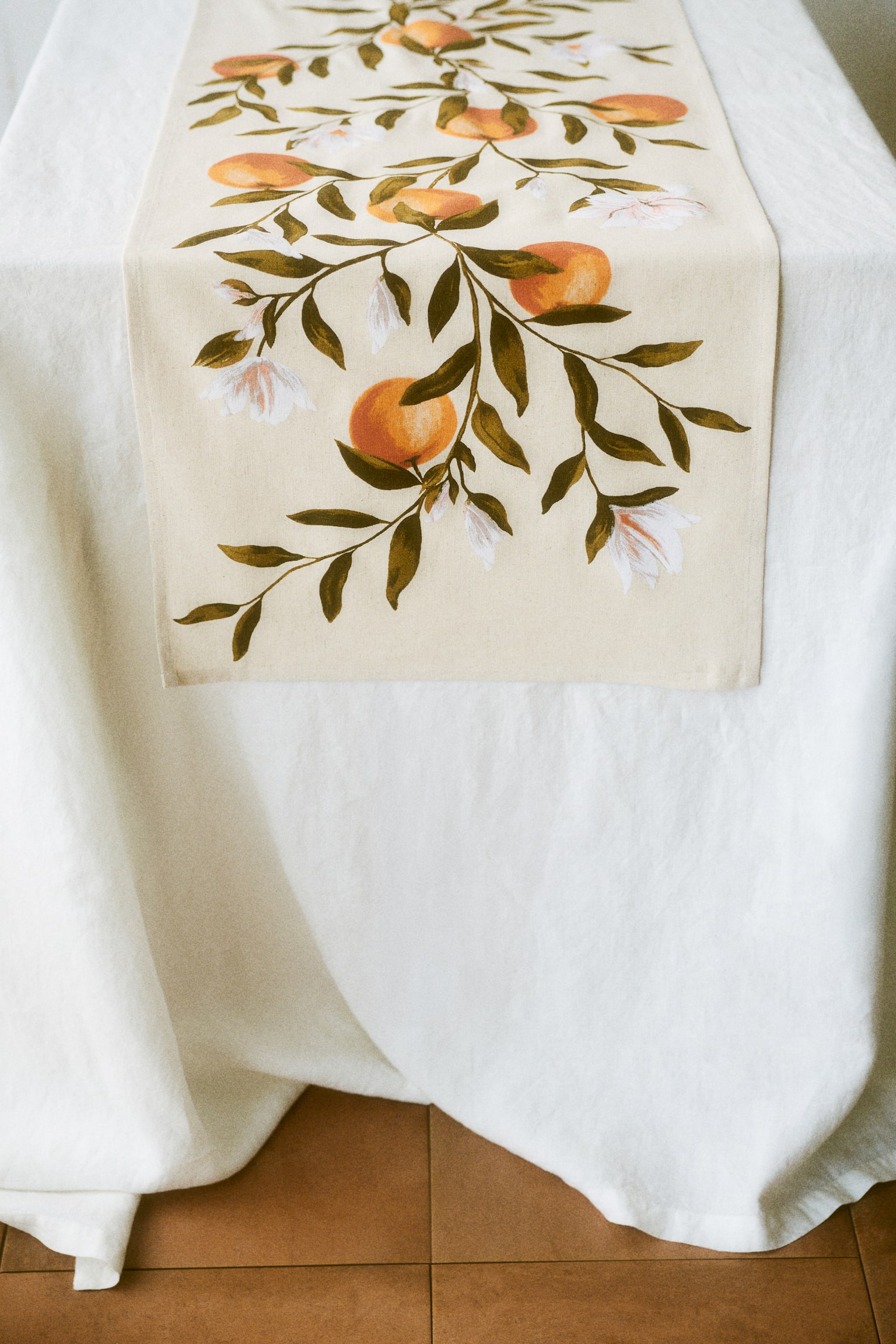 Patterned linen-blend table runner - Light beige/Oranges - 2