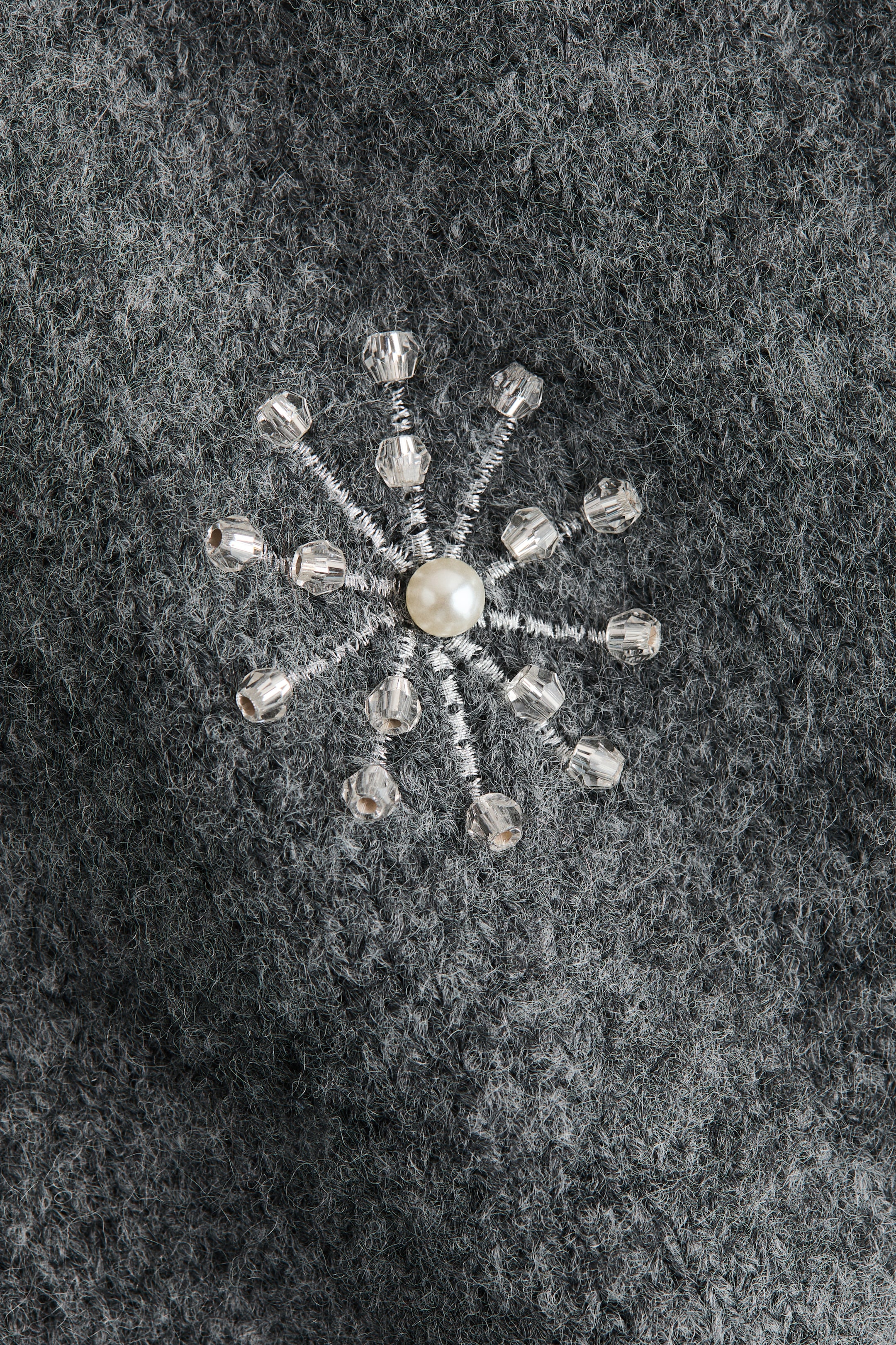 이미지 확대 보기: 엠브로이더리 베스트 - 다크 그레이 | H&M KR 5