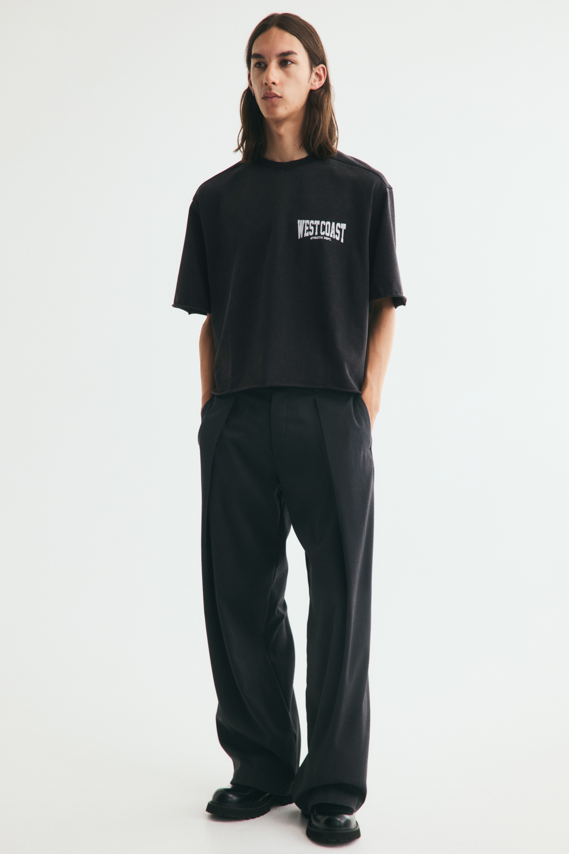 Aooo Boxy Fit Tシャツ ブラック Lサイズ 黒 メンズボクシーTシャツ |オーバーサイズ、グラフィック、ジム | H&M JP