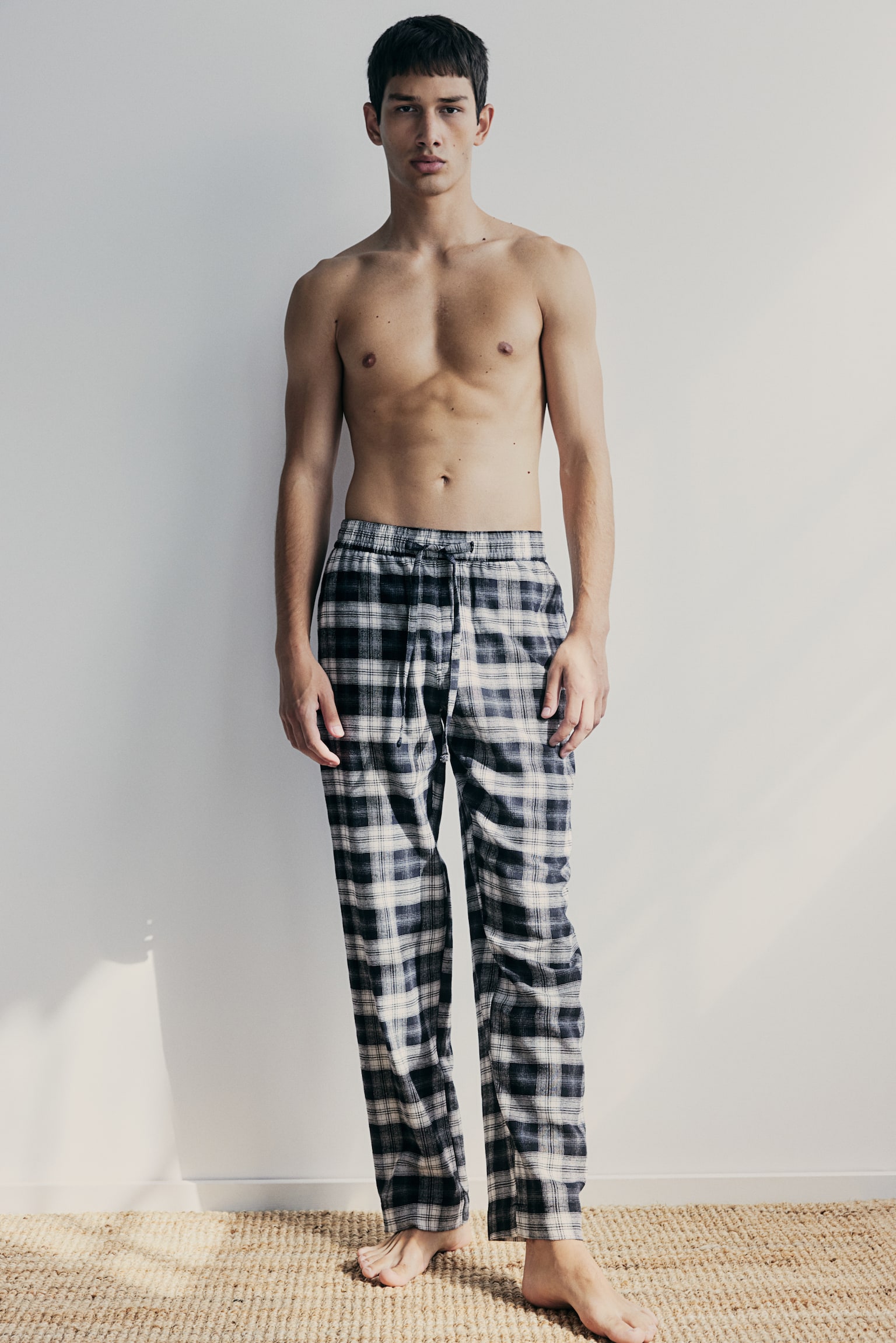 2-pack flannel pyjama bottoms - Black/White checked - 3