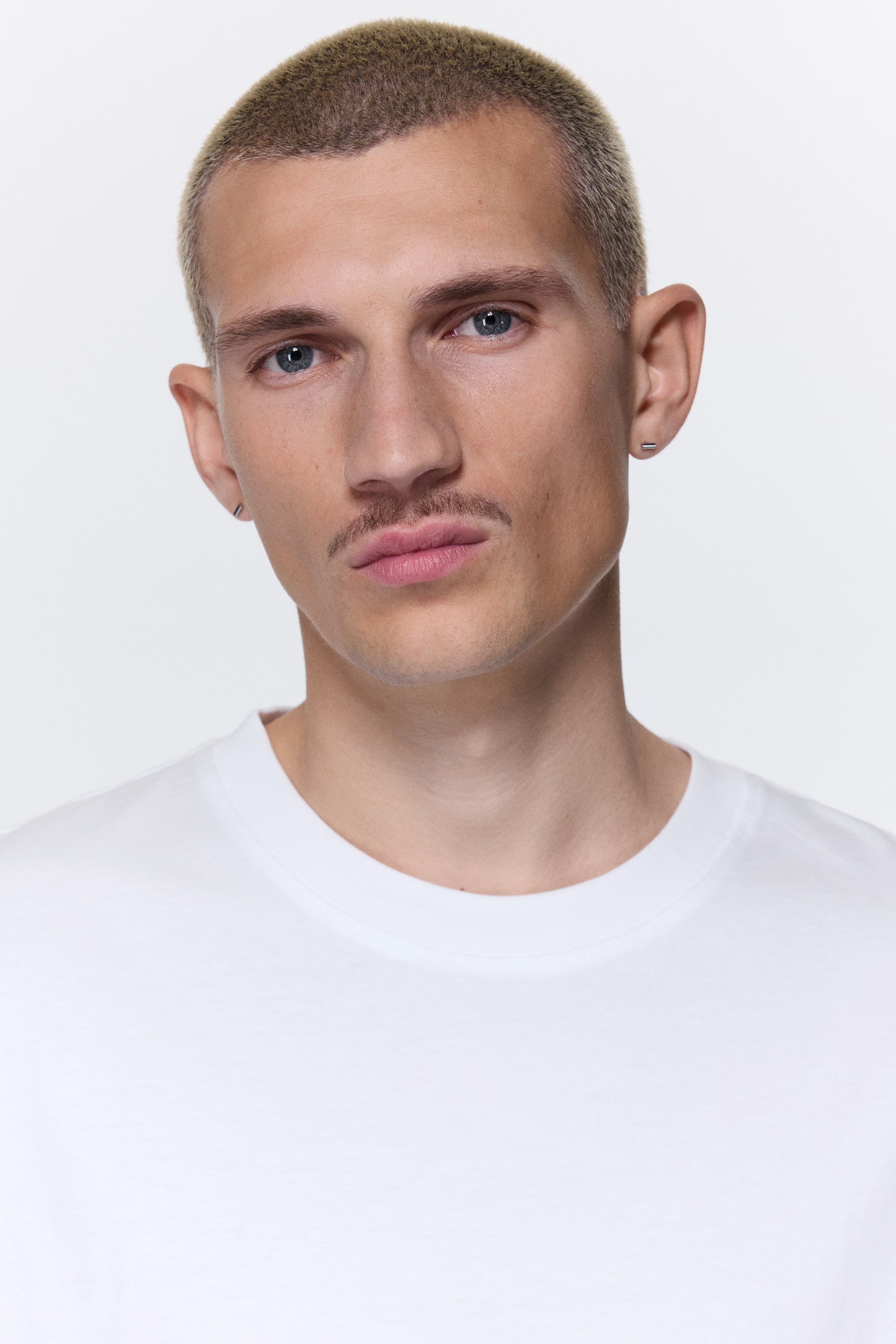 View larger image: Loose-Fit T-Shirt - White - Men | H&M US 2