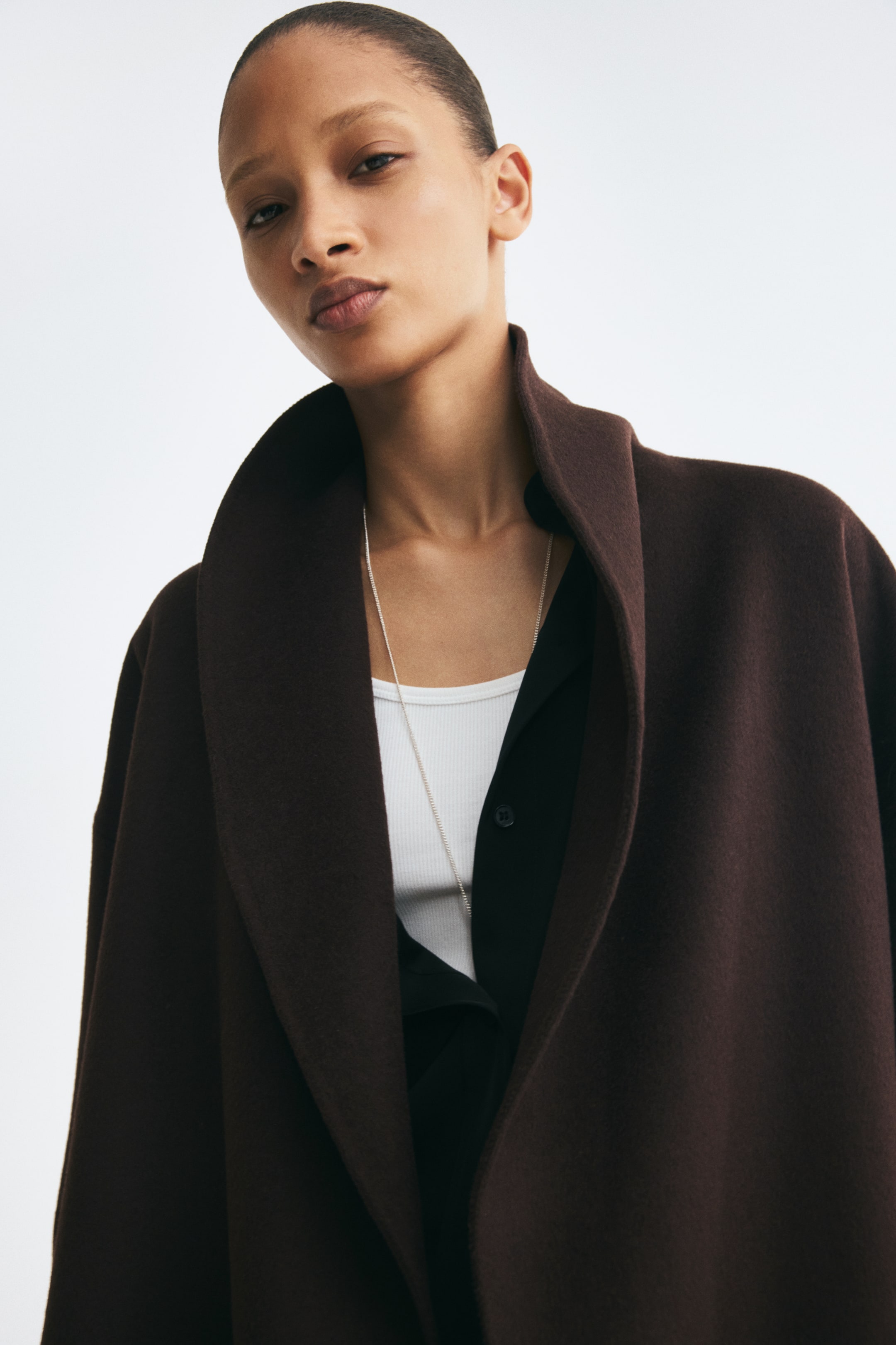 Женские куртки H&M Oversized Handmade Wool-Blend Coat — фото 4