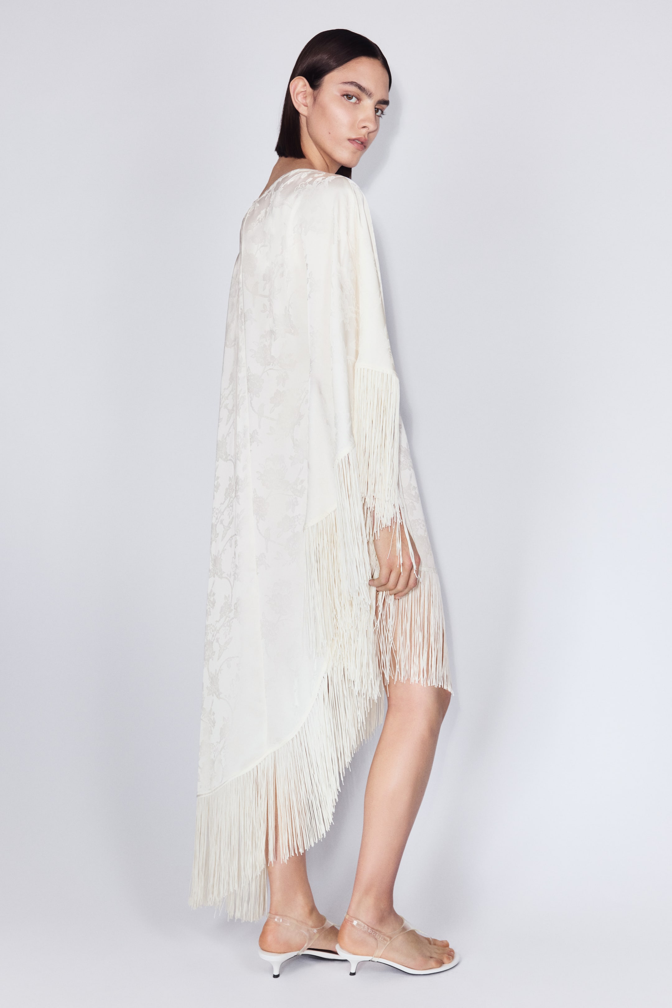 Robe caftan asymétrique avec franges