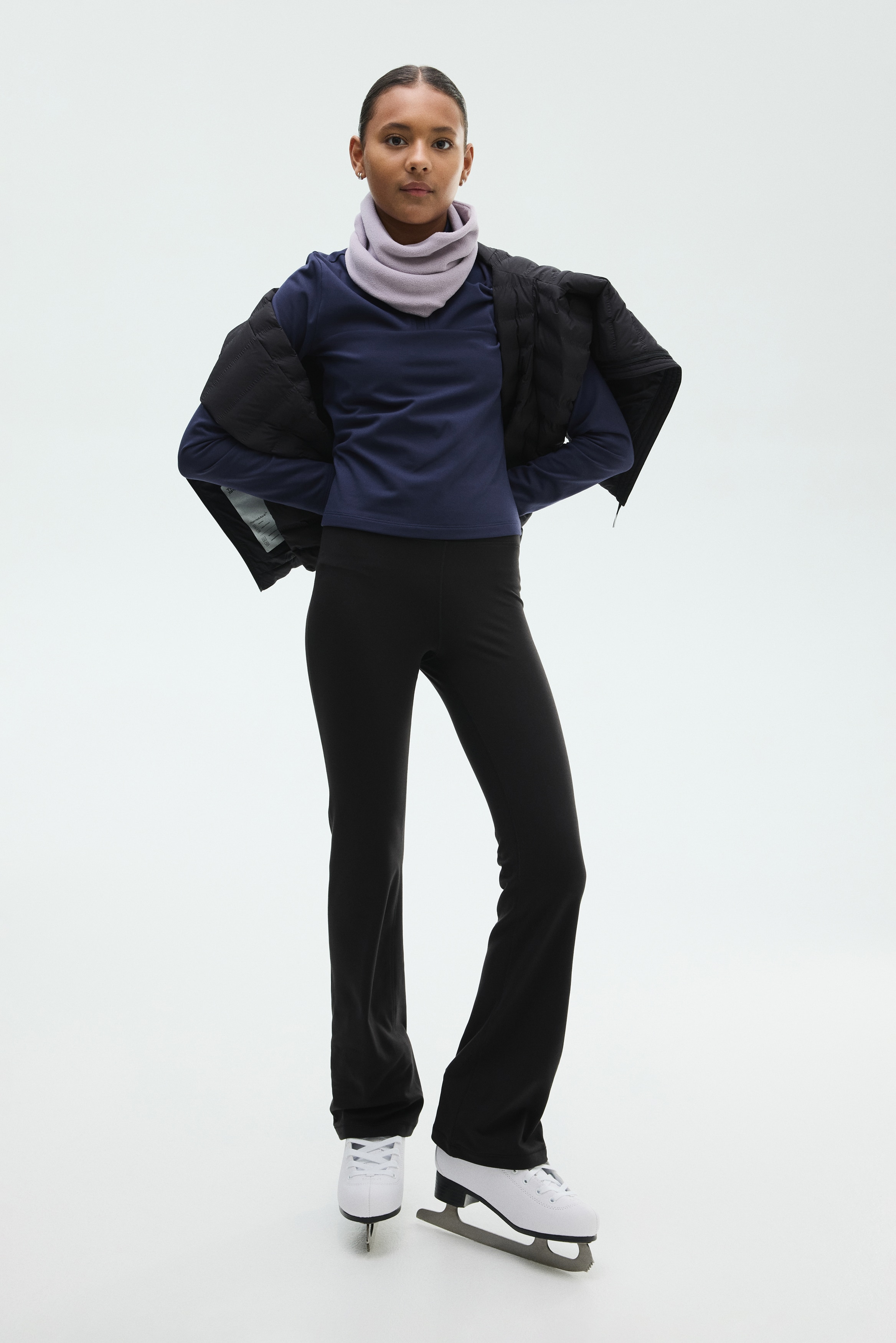 H & M - フリースラインドスポーツレギンス SoftMove™ - ブラック