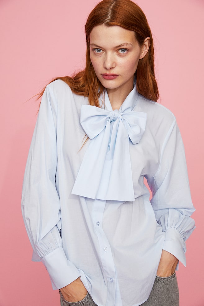 Bow-collared blouse - Light grey - 1