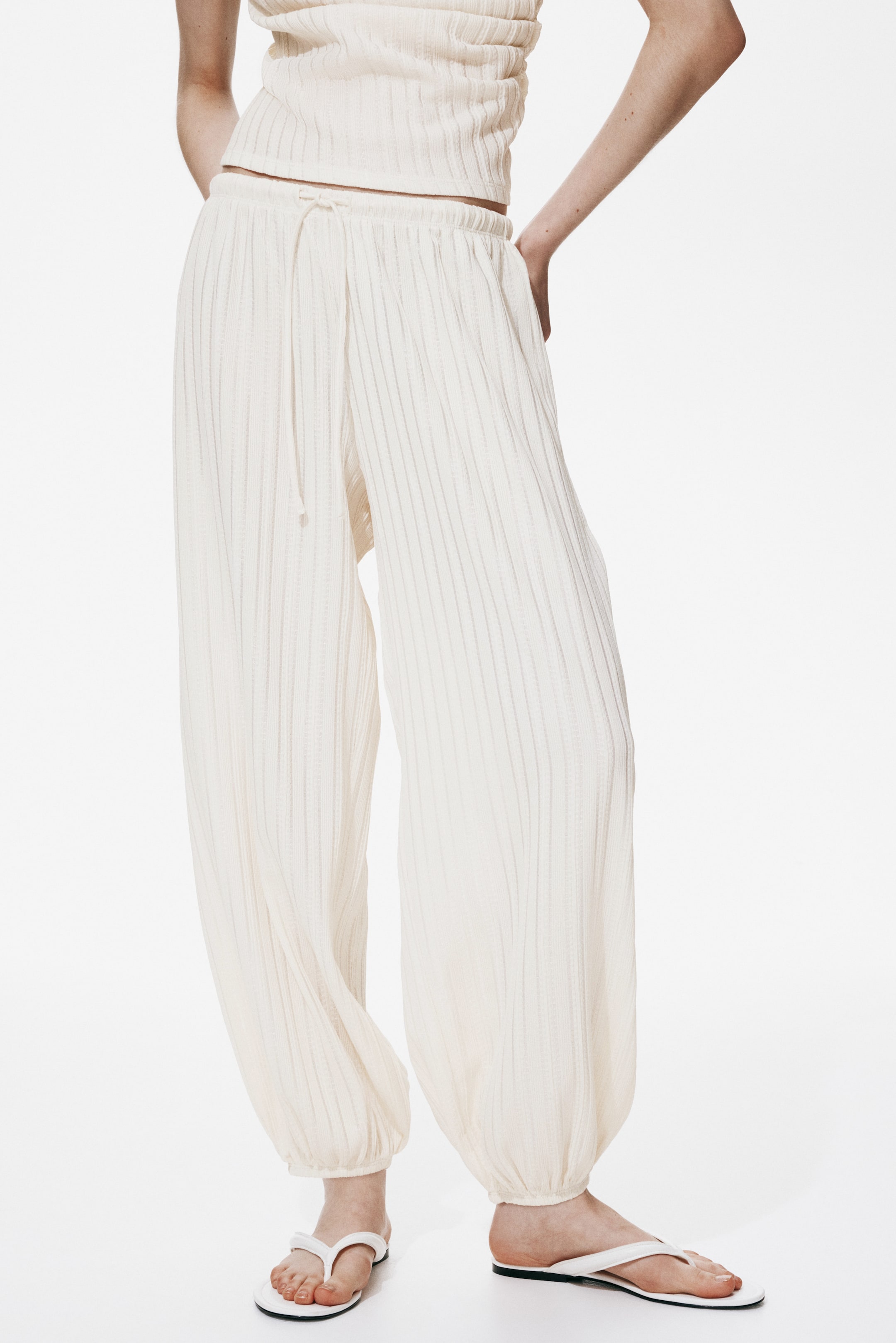 Textured Balloon-Leg Pants