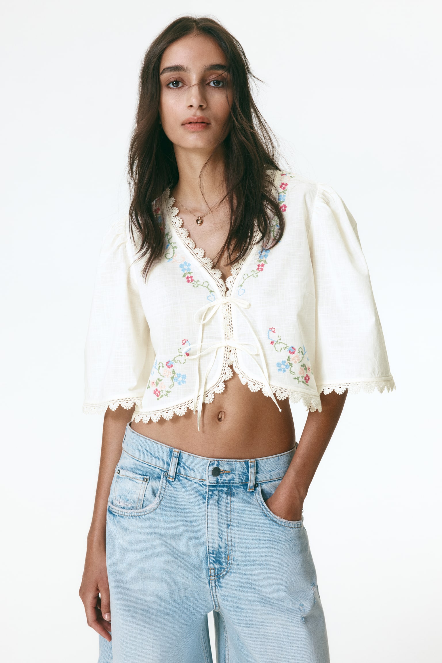 Cropped embroidered blouse - Cream/Floral - 4