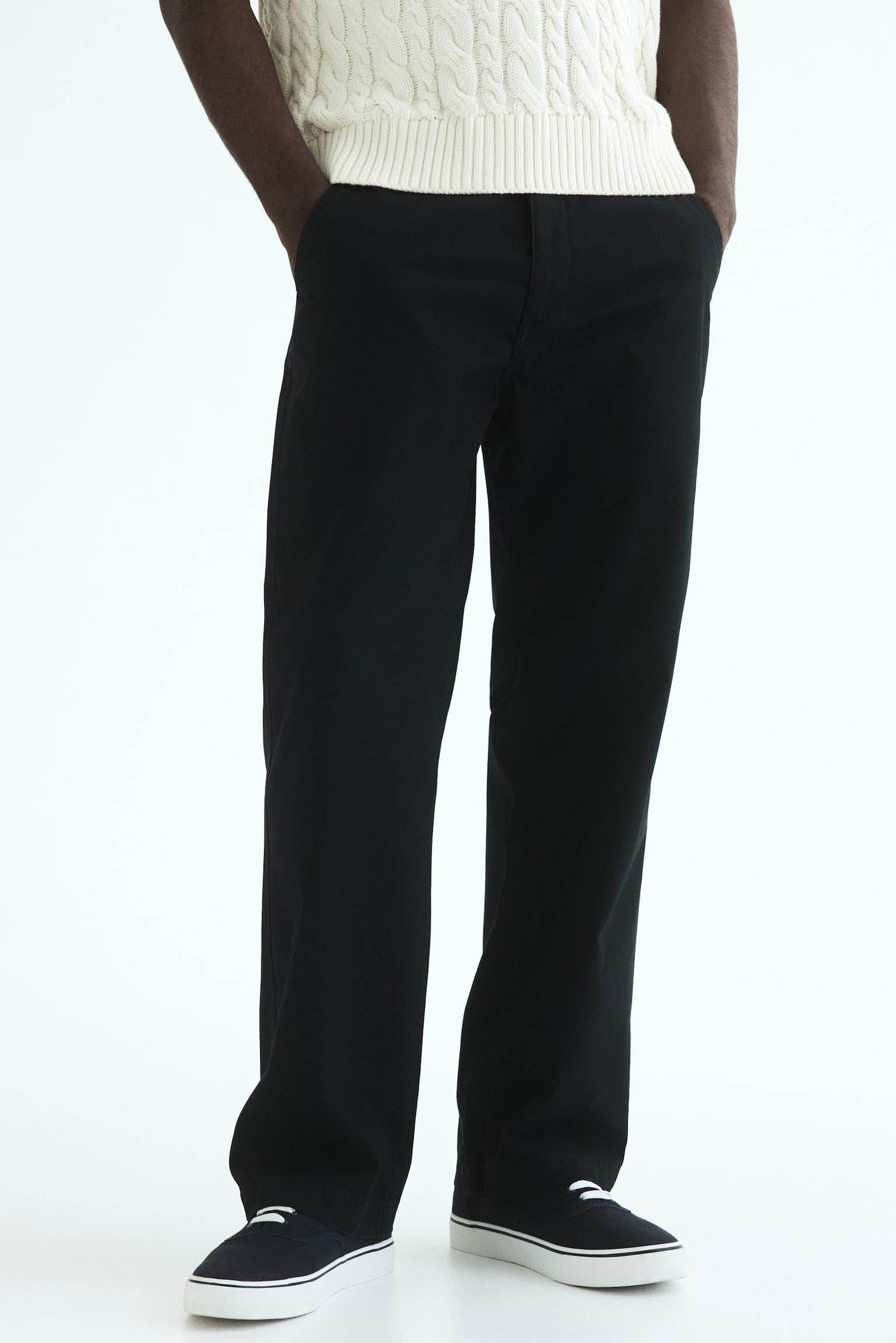 Мужские брюки H&M Relaxed-Fit Cotton Chinos, цвет: Чёрный — фото 3