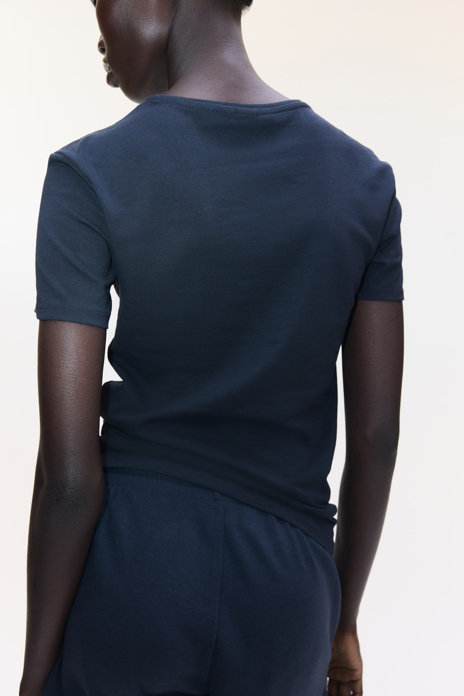 Áo thun ôm - Màu xanh tím than/Màu xám/Màu nâu/Màu đen/Màu trắng - 5