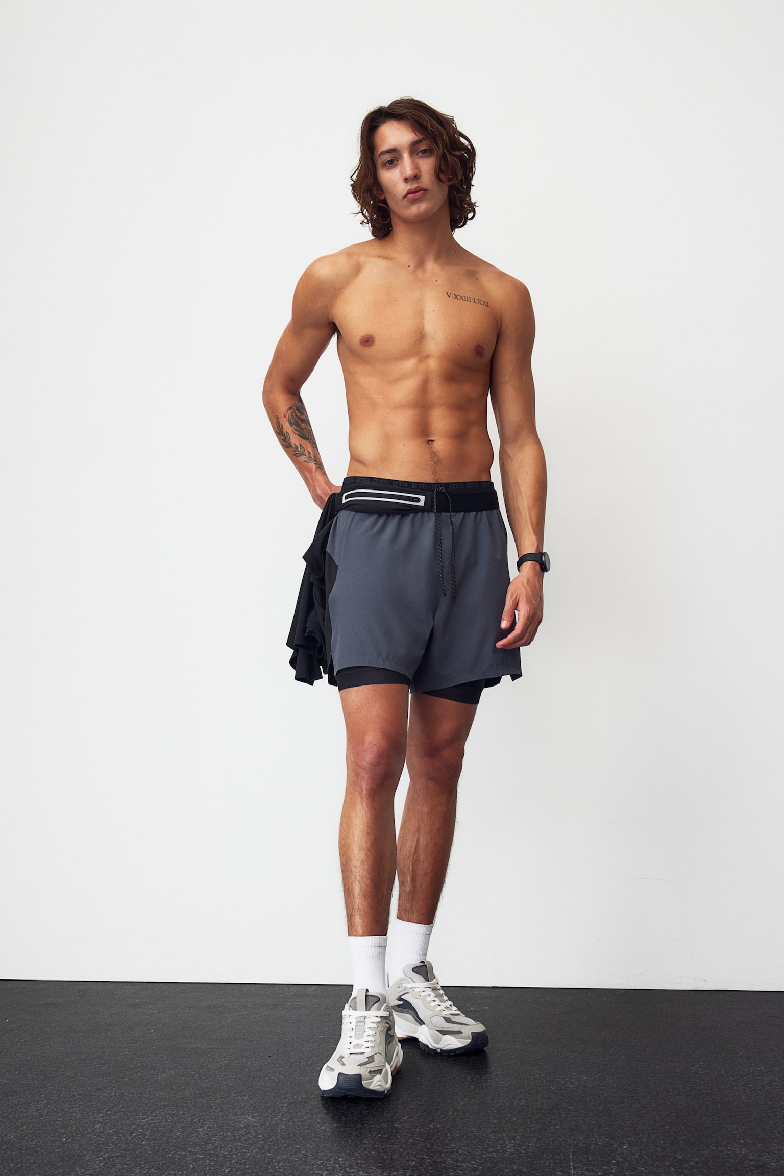 Double-layered running shorts in DryMove™ - Grey - 6