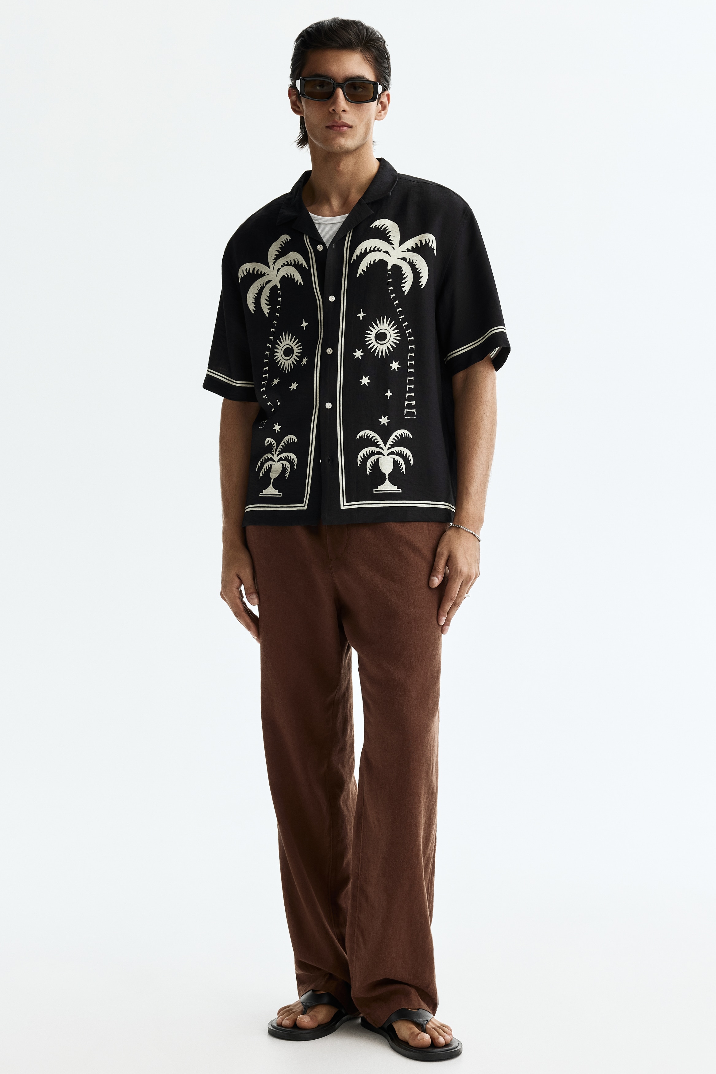 Relaxed-Fit Printed Resort Shirt - Black/patterned/Light beige/patterned/Brown