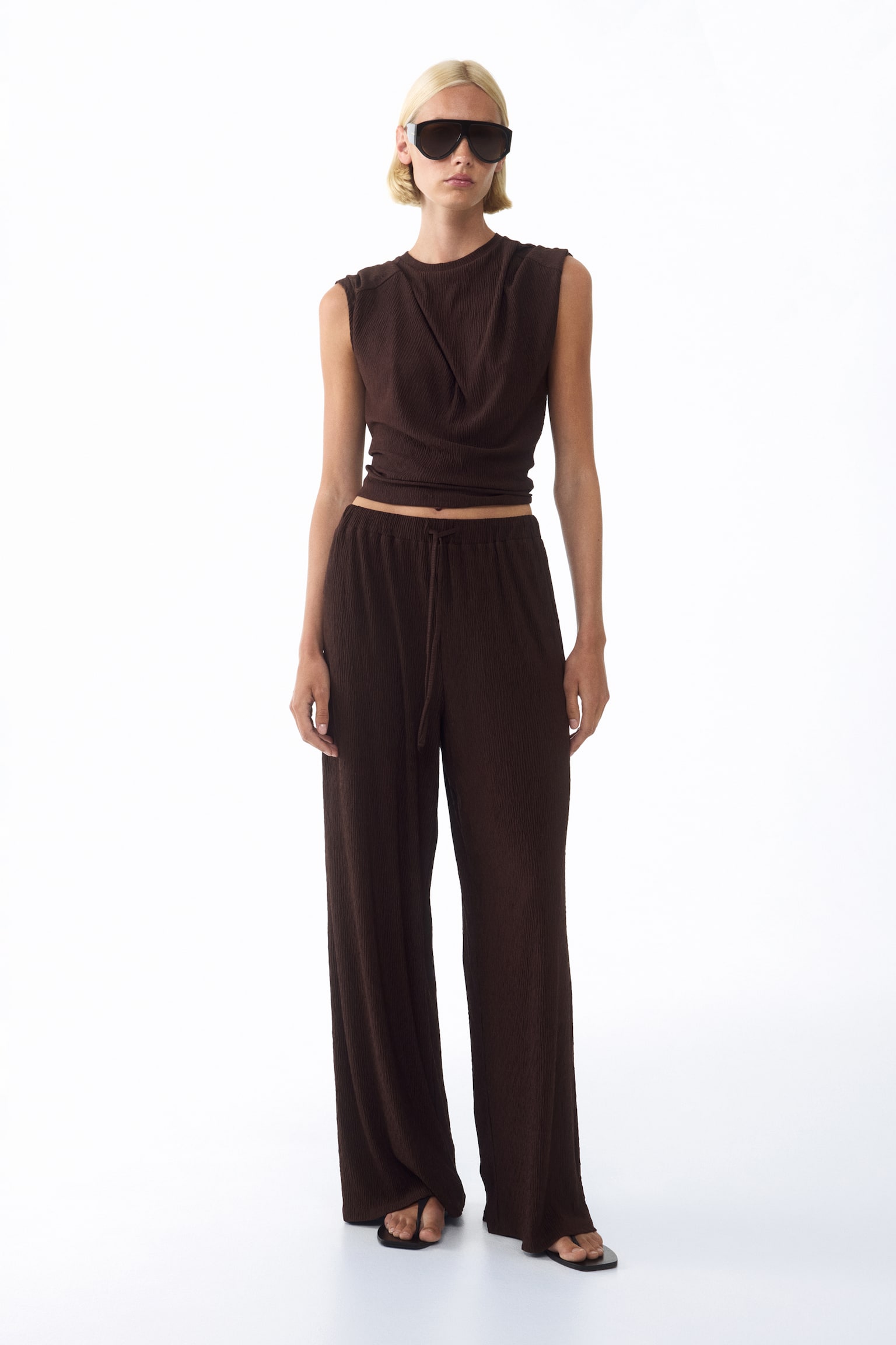 Crinkled drawstring trousers - Dark brown/Dusty pink - 1