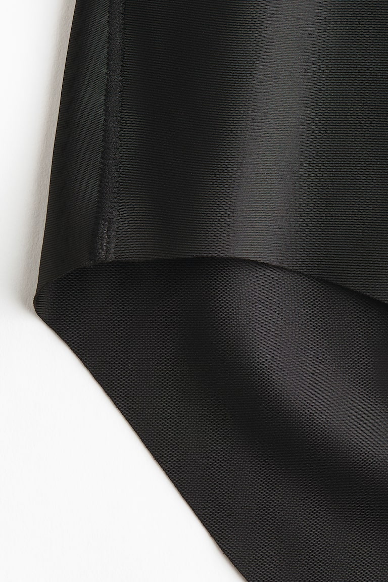 Women's Black 2-pack Invisible Light Shaping Briefs | H&M US