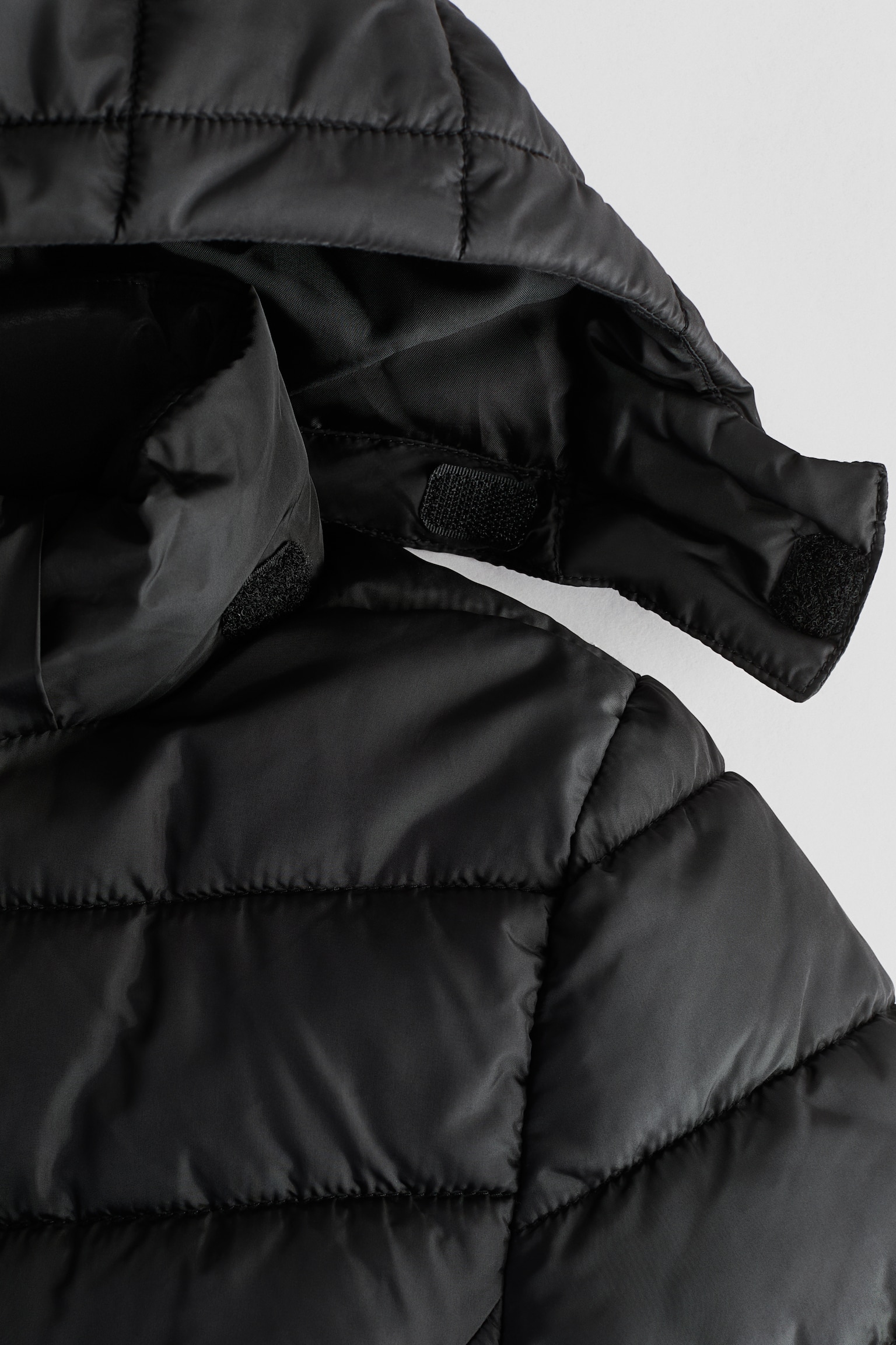 Quilted puffer jacket - Black - 2