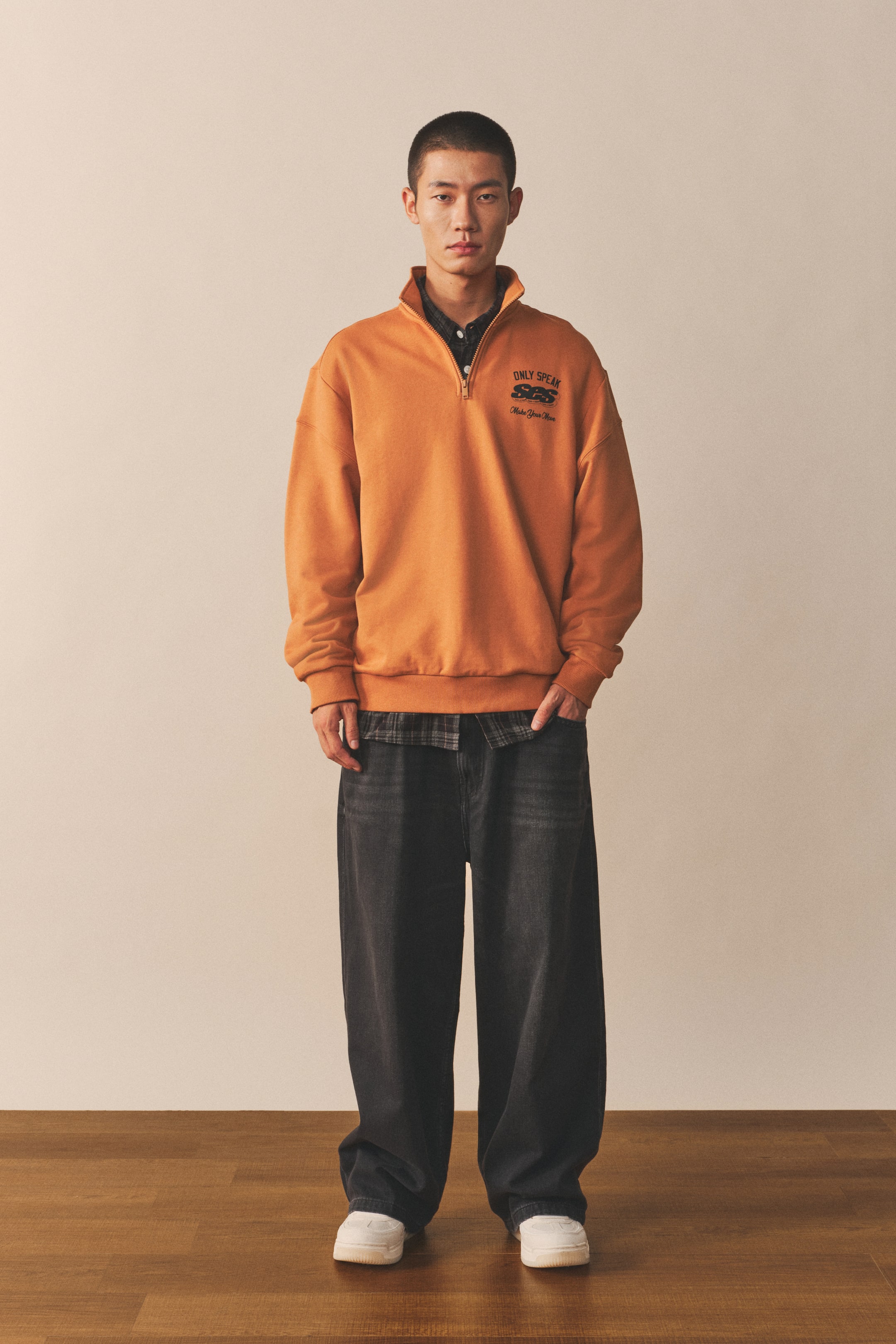 拡大画像を表示: ルーズフィット ハーフジップトップス - Dark orange/Only Speak - Men | H&M JP 1
