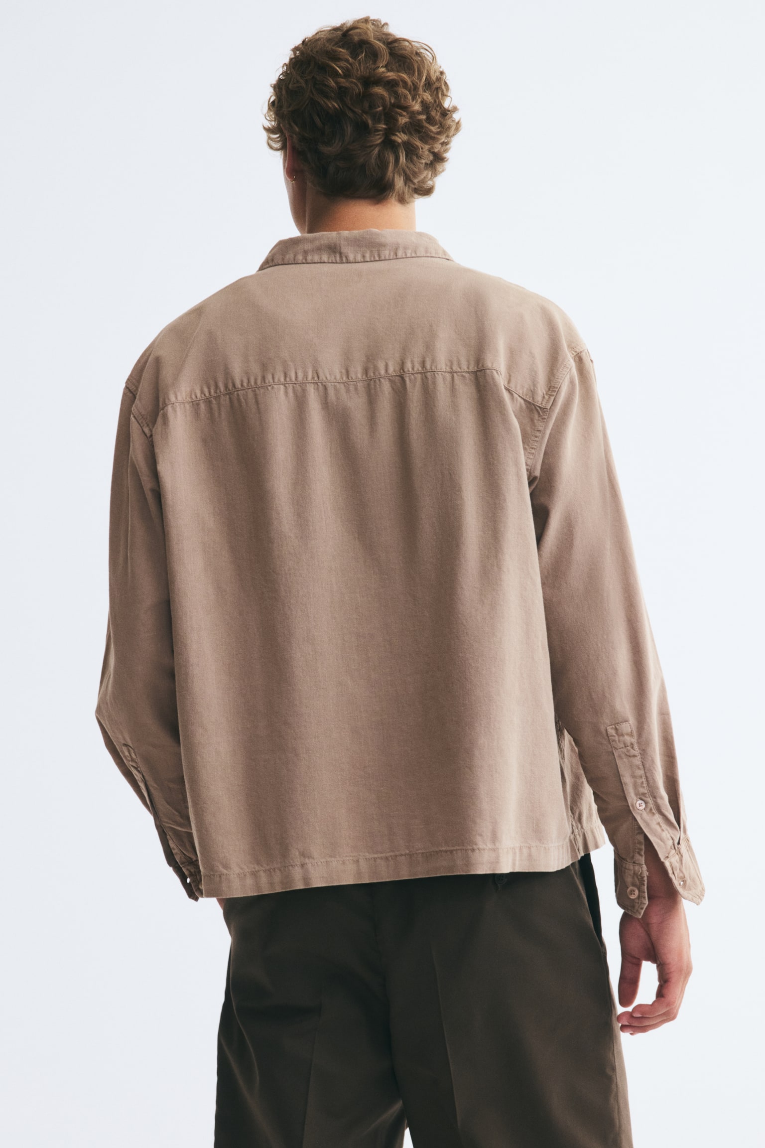 Мужская рубашка H&M Relaxed-Fit Long-Sleeved Cotton Resort, цвет: Бежевый — фото 5
