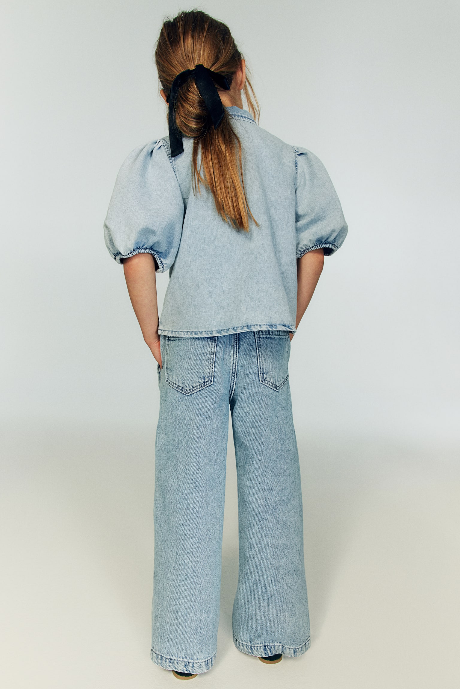 Puff-sleeved denim blouse - Light denim blue - 3