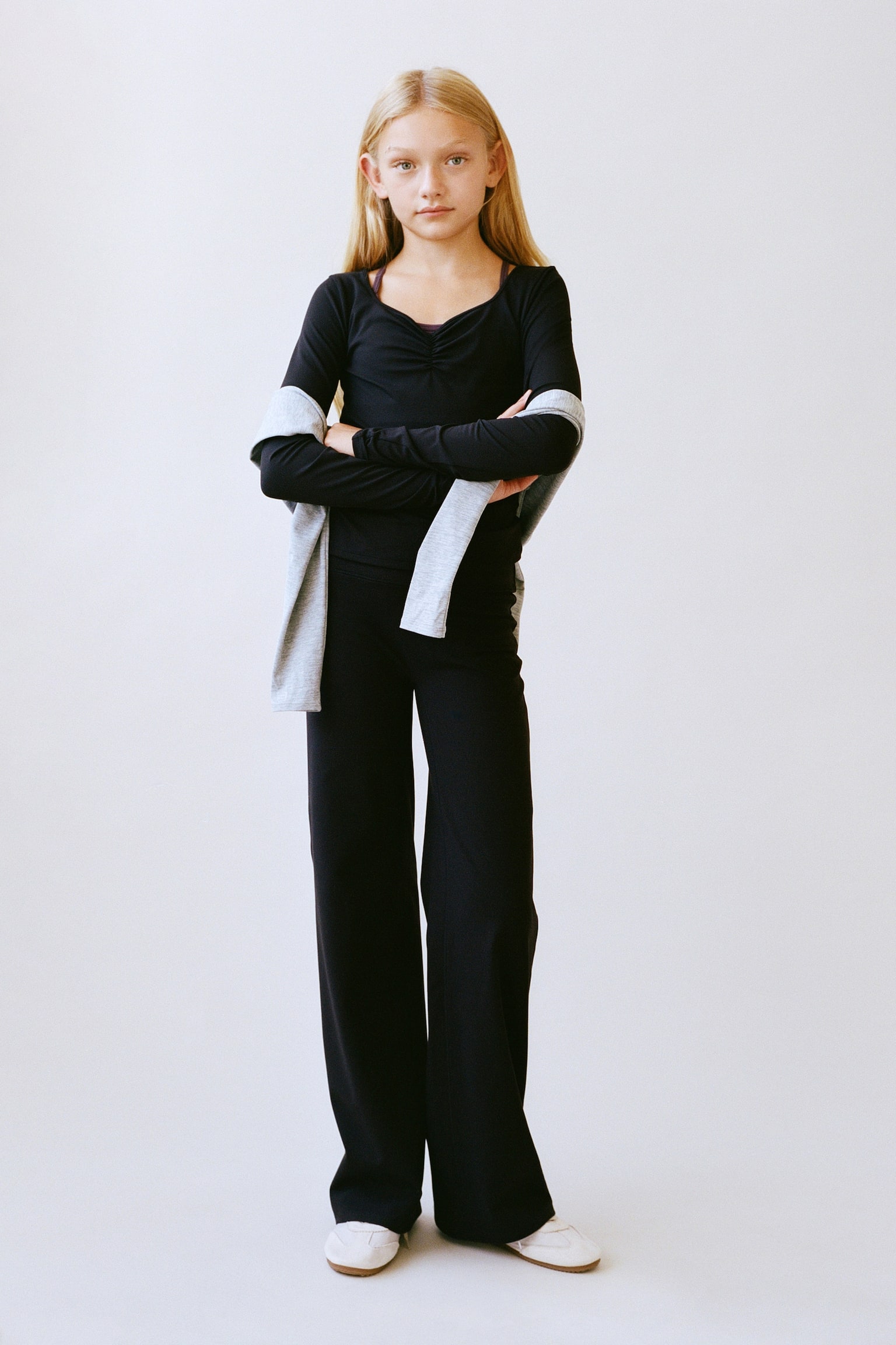 Wide sports leggings with SoftMove™ - Black - 1
