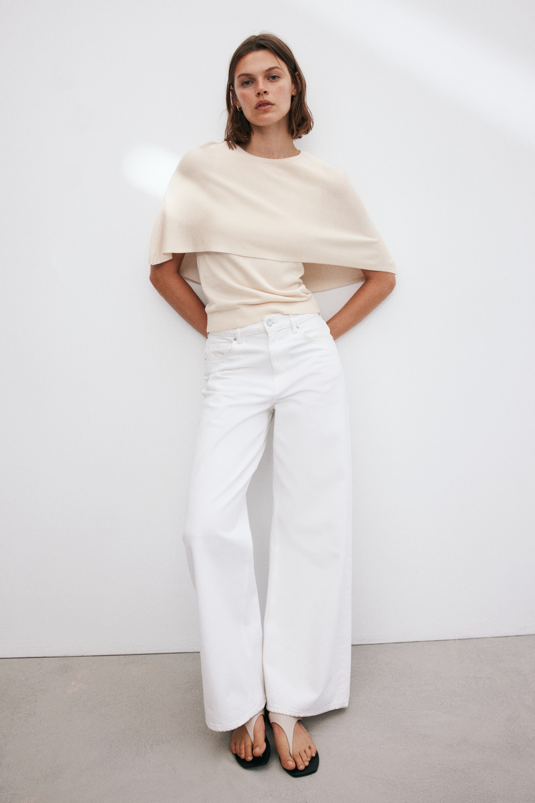 Haut cape en fin tricot