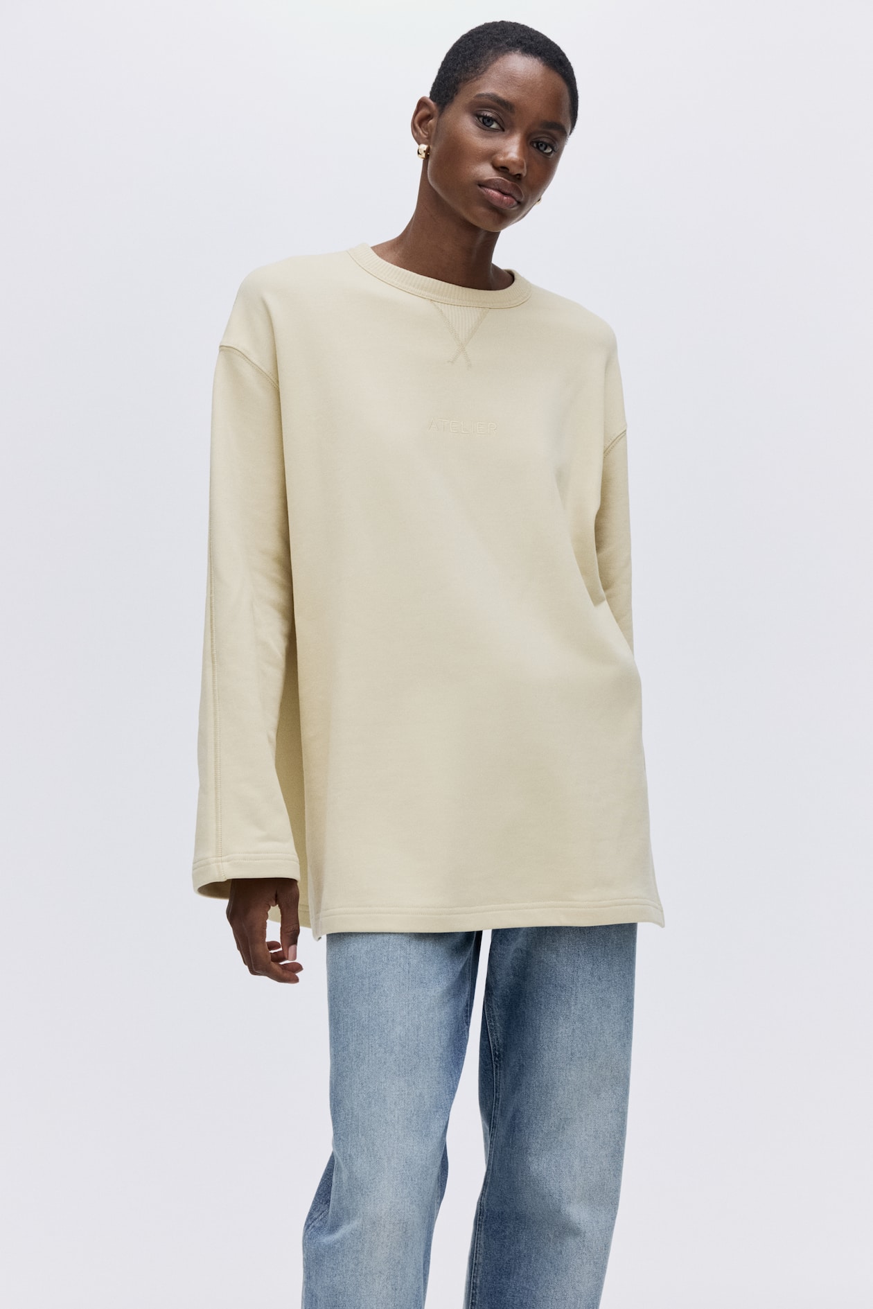 Sweatshirt with Text Motif - image 5
