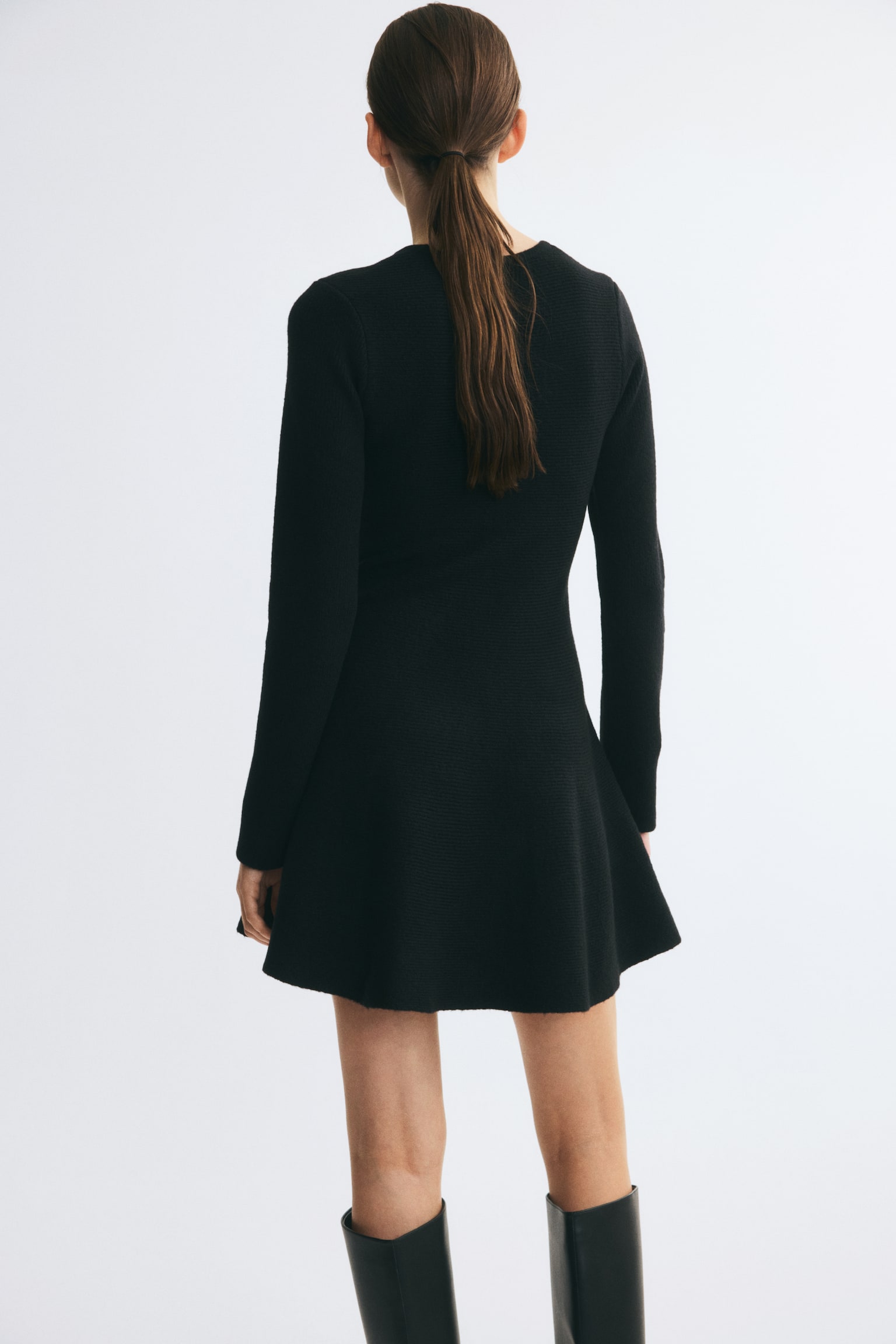 Женское платье H&M Rib-Knit Dress with Flared Skirt, цвет: Чёрный — фото 4