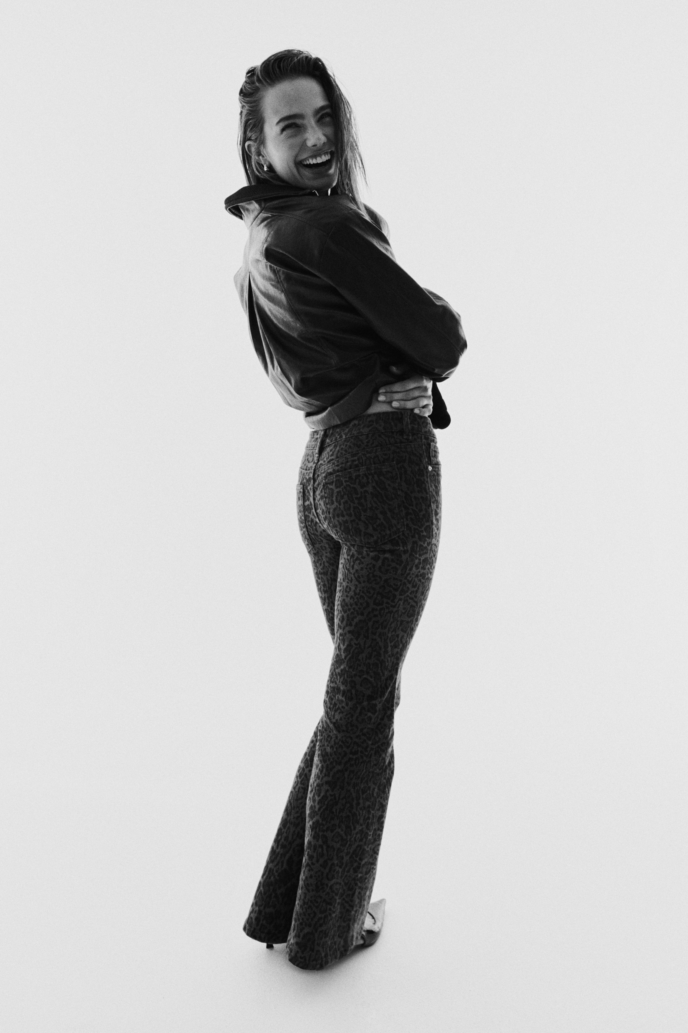 Flared Low Jeans
