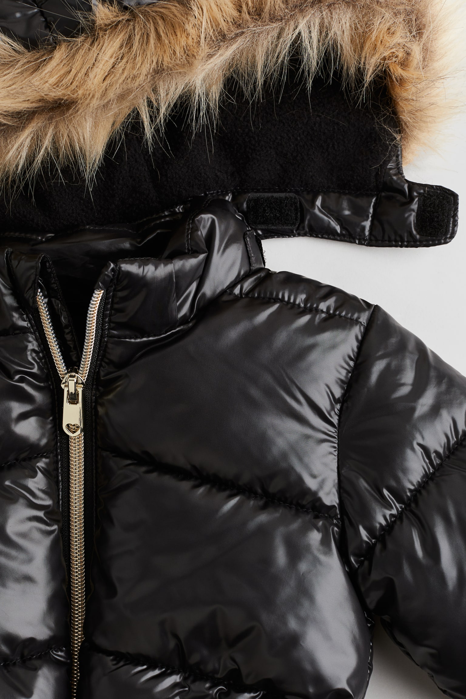 Belt-detail puffer jacket - Black - 2