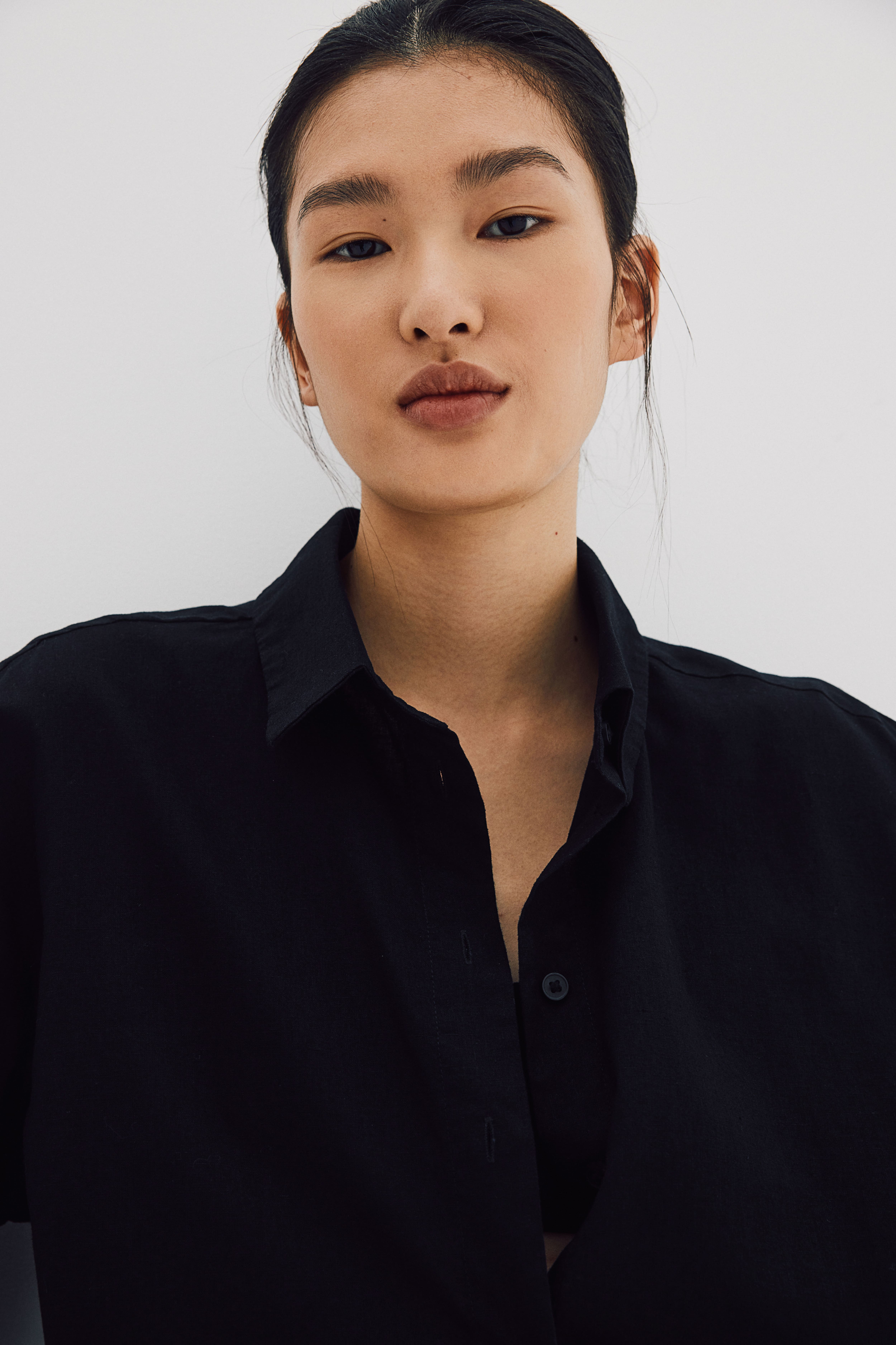 H&m black shirt womens best sale