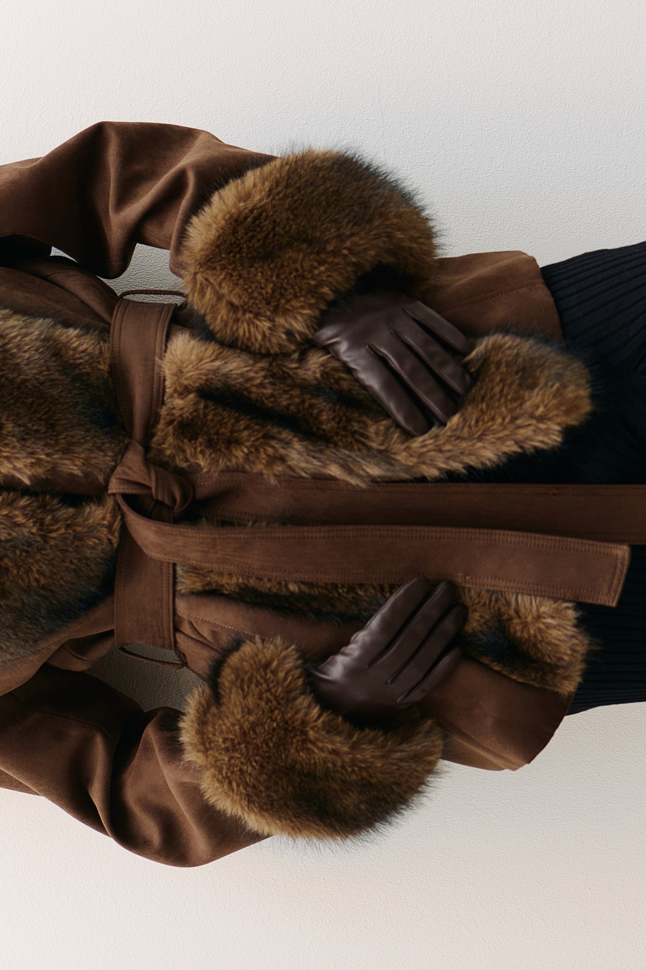 Agrandir l'image: Gants en tissu enduit - Marron foncé - FEMME | H&M FR 2