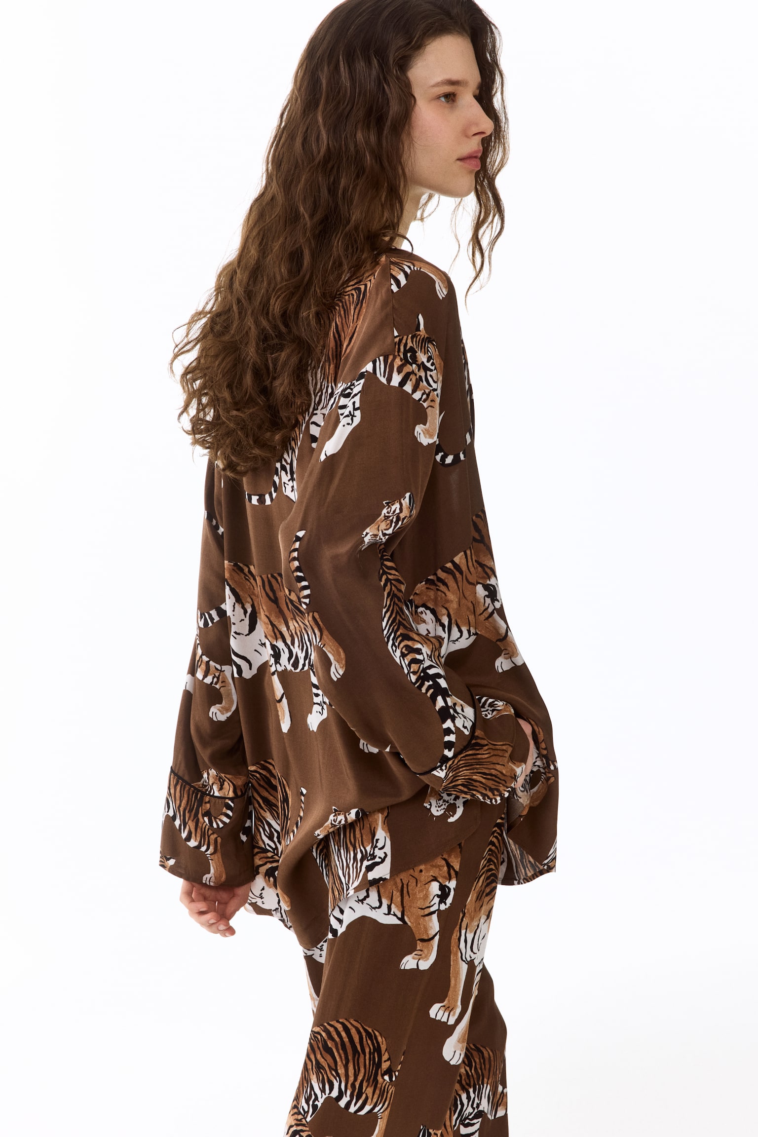 Oversized satin shirt - Brown/Tigers - 6