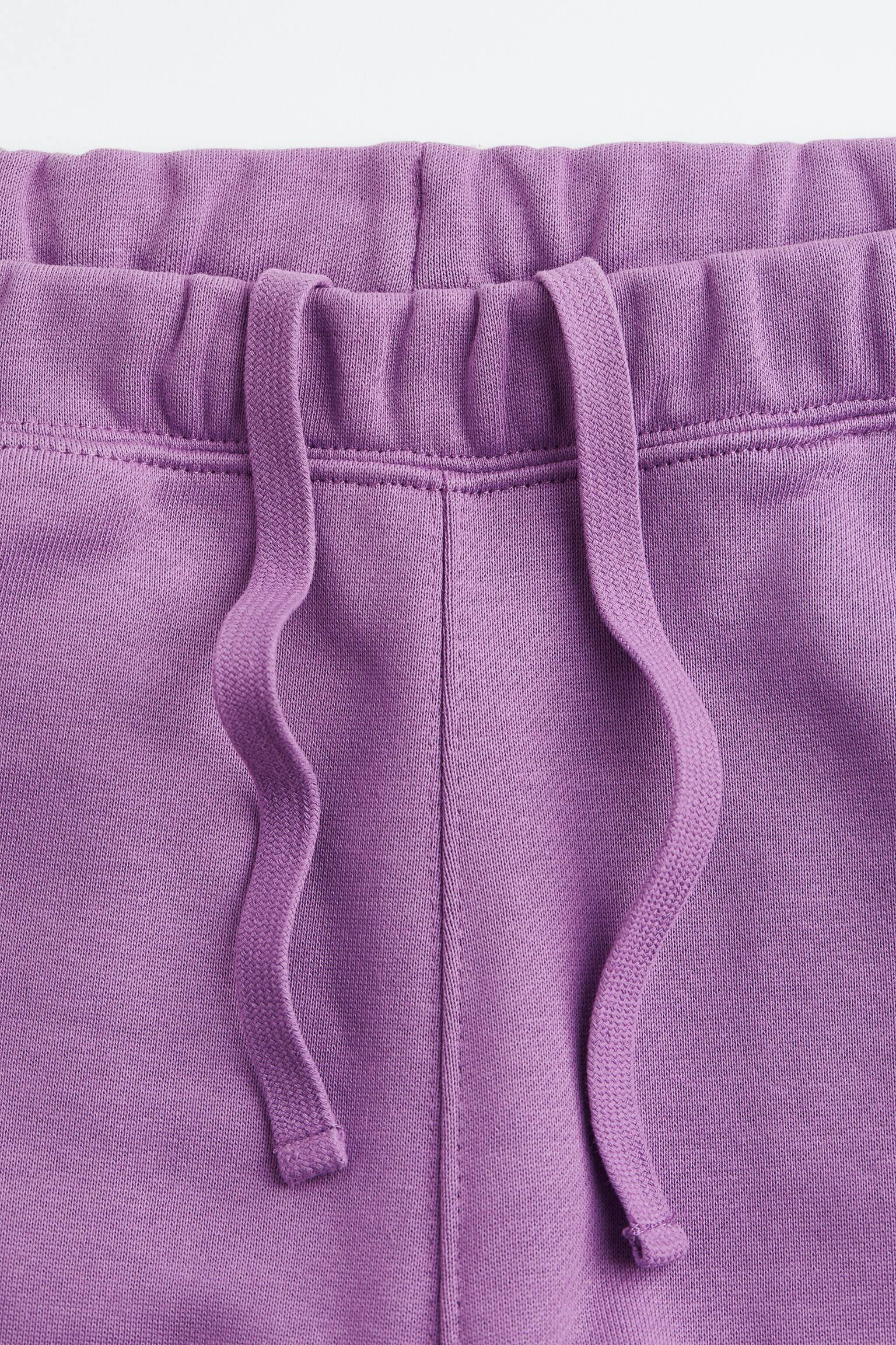 Relaxed Fit Cotton jogger shorts - Deep lilac/Off-white - 2