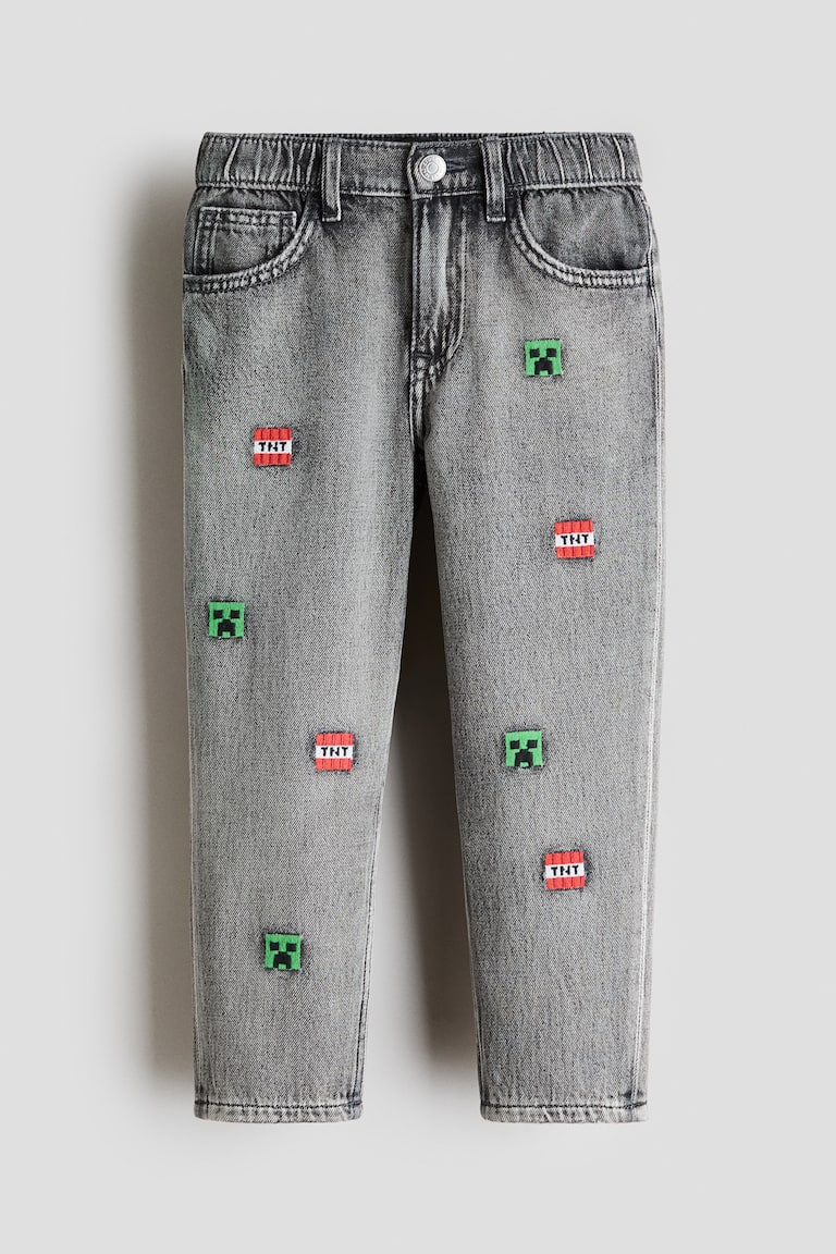 Farmerke sa dezenom Regular Fit