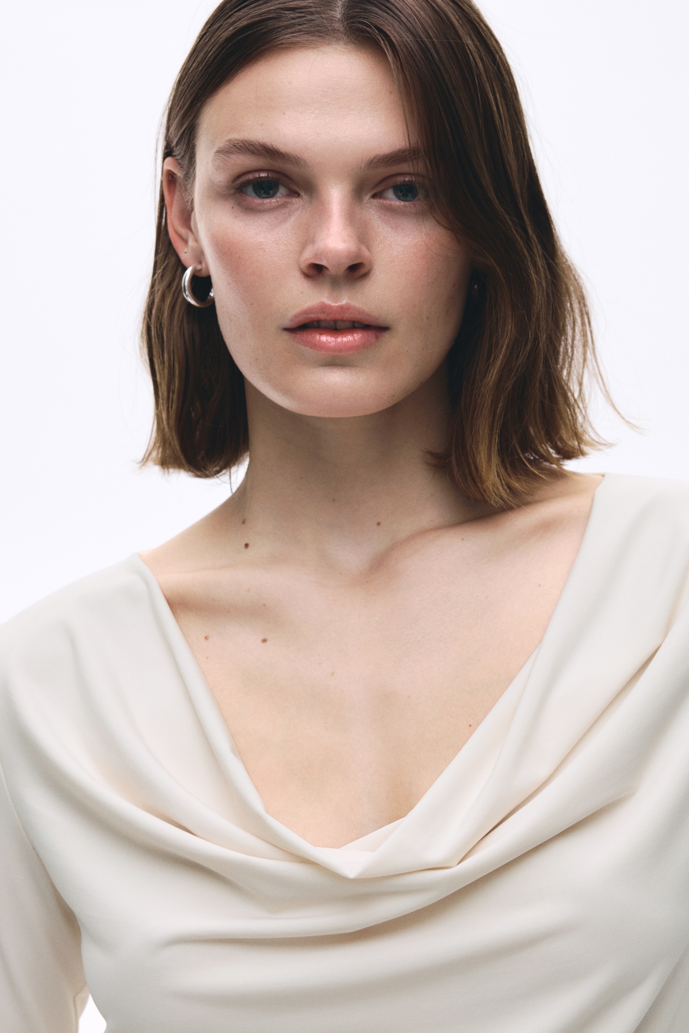 H & M - カウルネックトップス - ベージュ H & M - カウルネックトップス - ベージュ