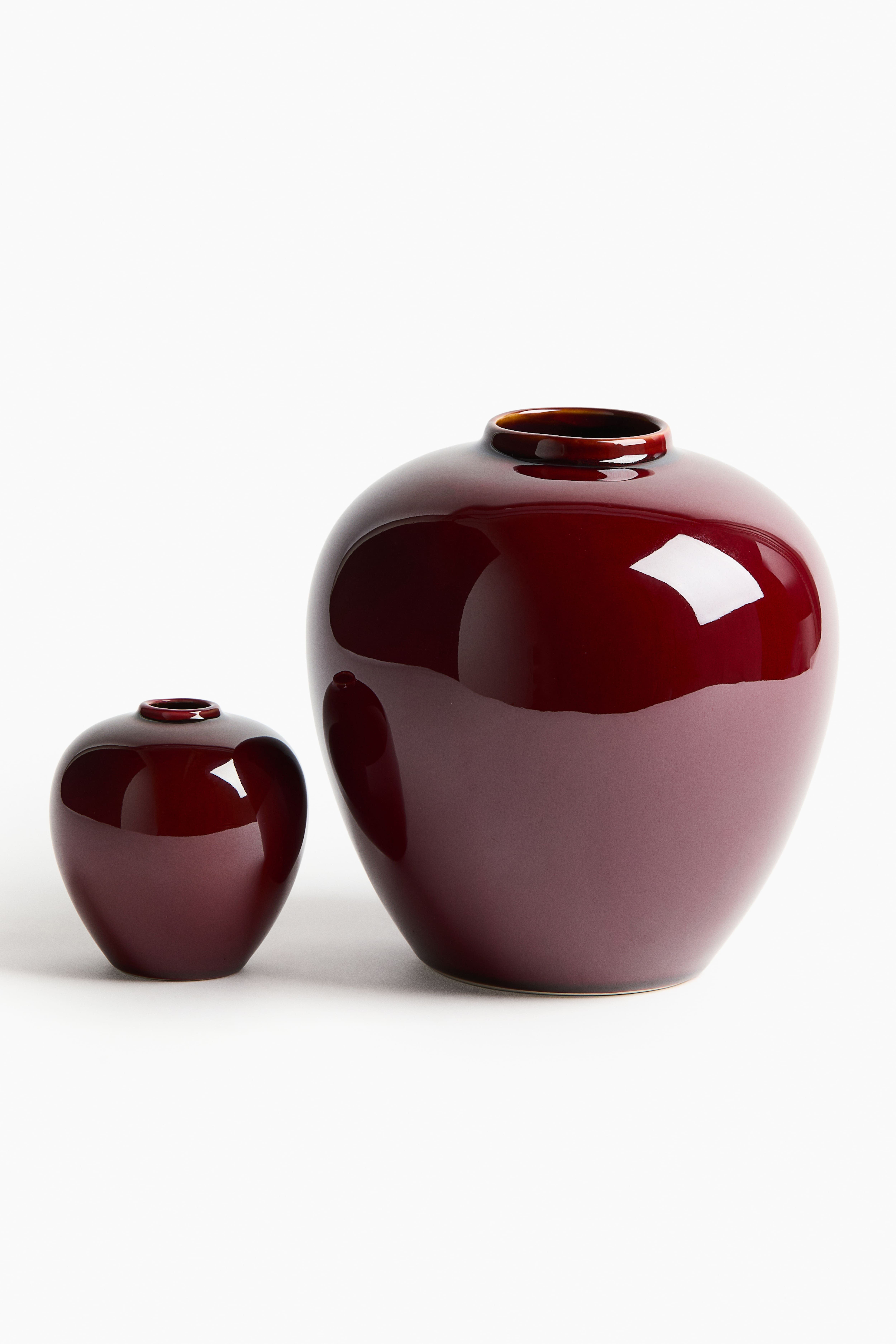 Mini stoneware vase