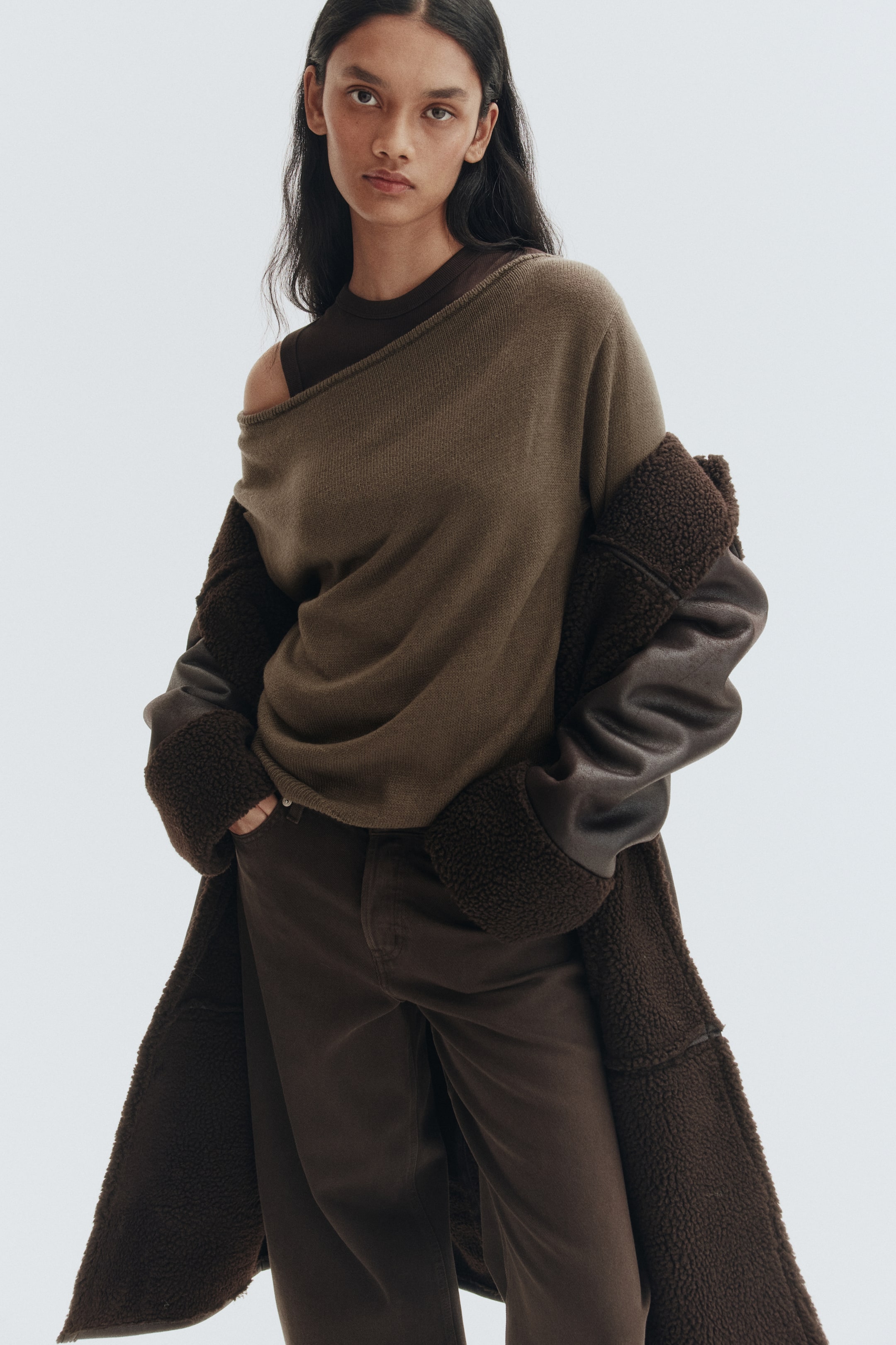 View larger image: Off-the-shoulder jumper - Dark mole - Ladies | H&M IE 3